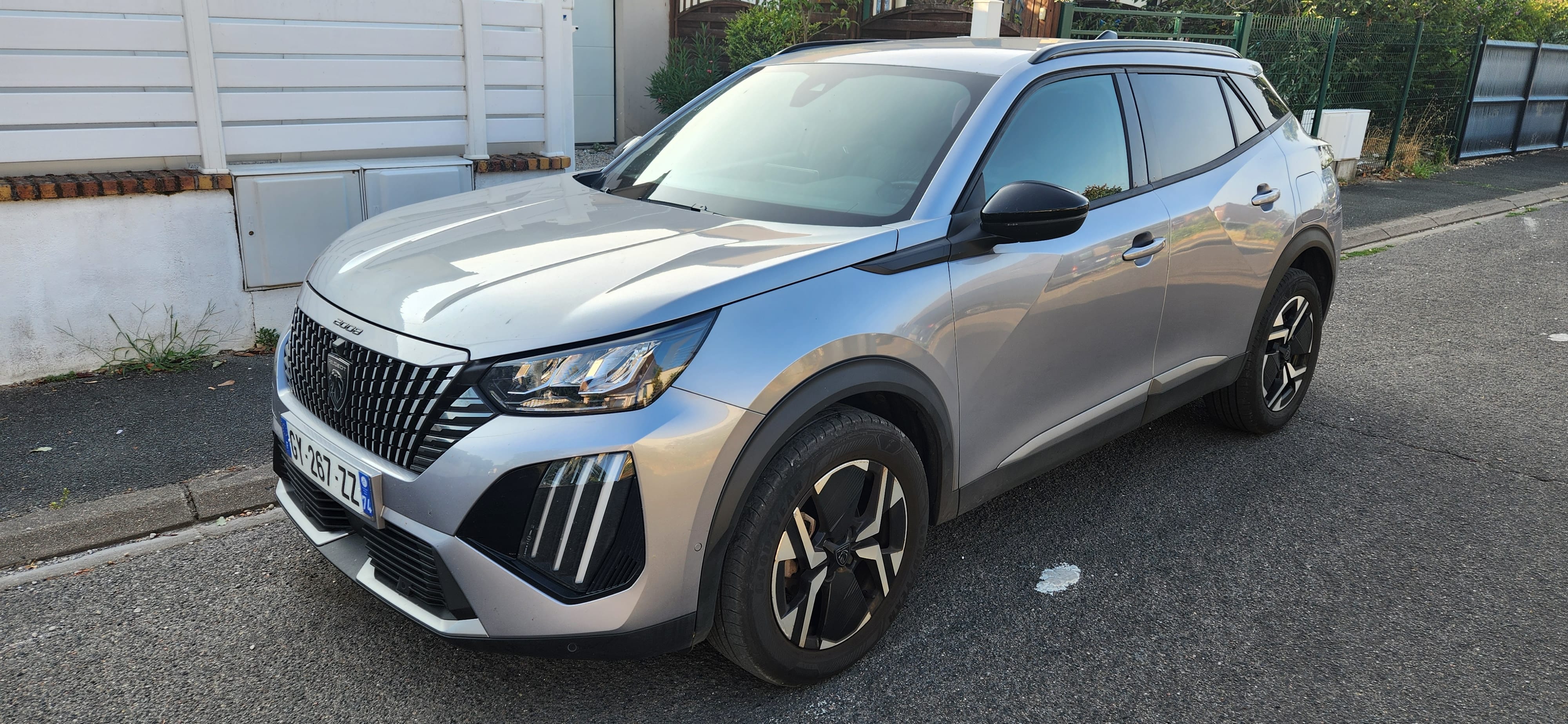 Peugeot 2008, 2024, Essence 95