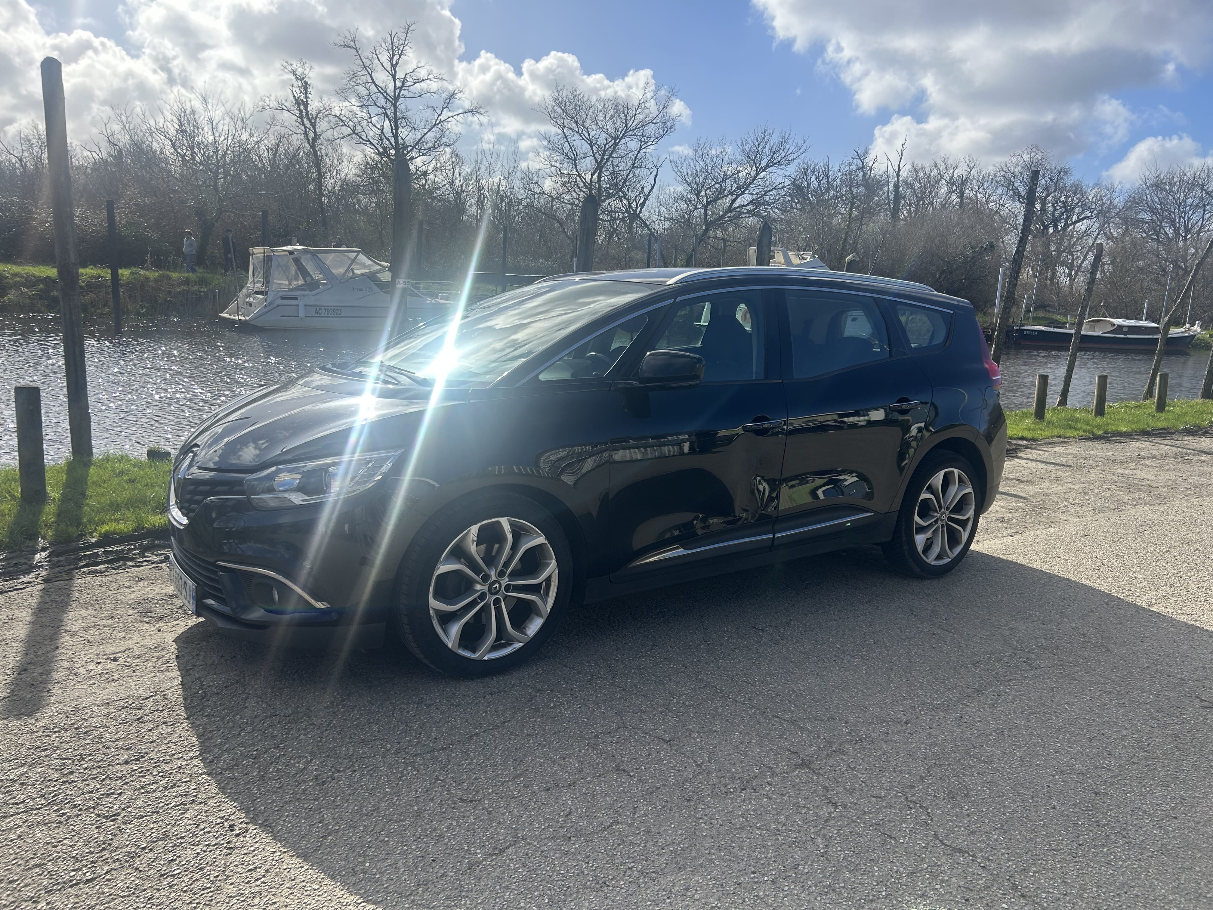 Renault Grand Scenic avec GPS