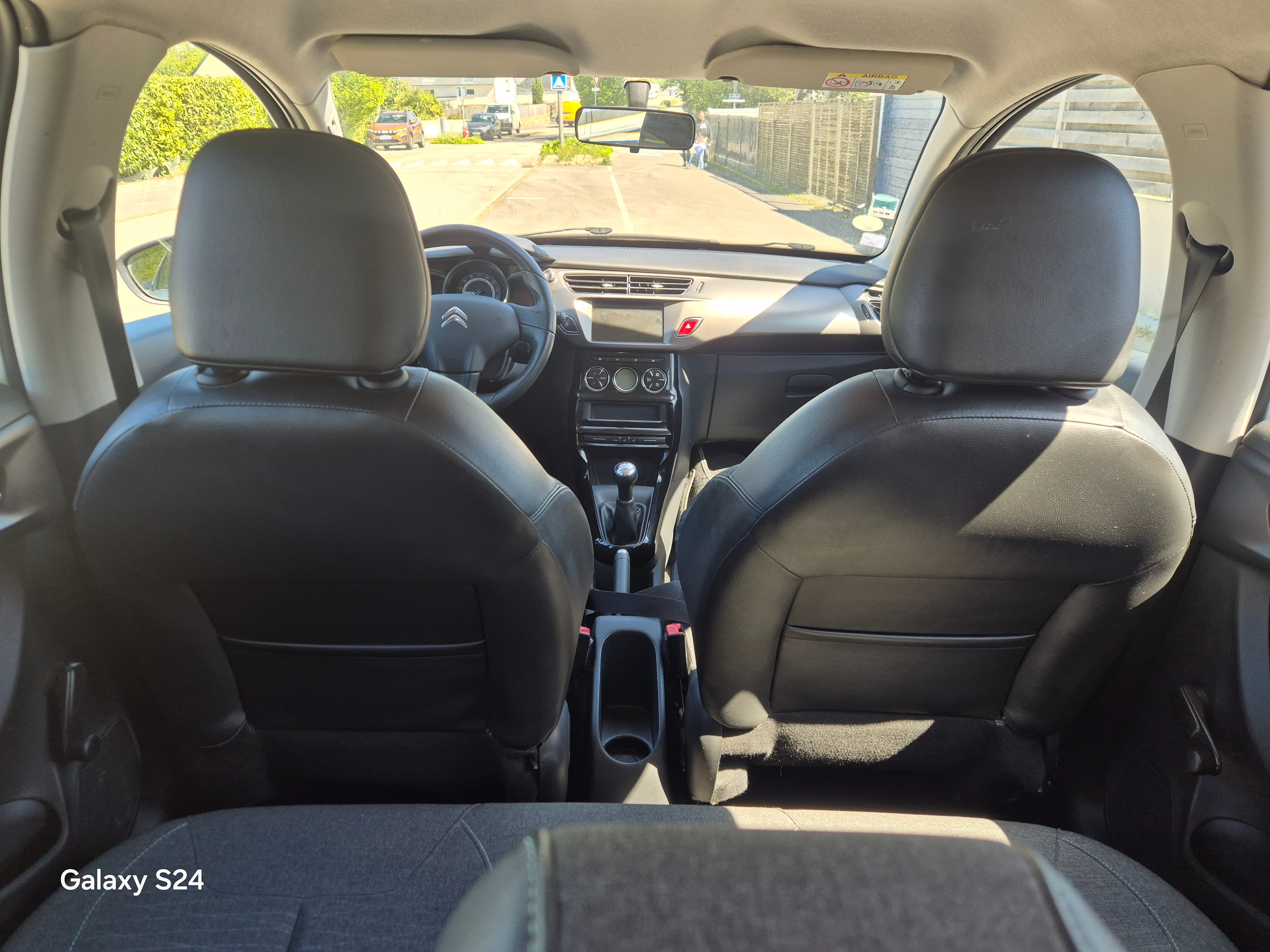 Citroen C3 avec Siège bébé