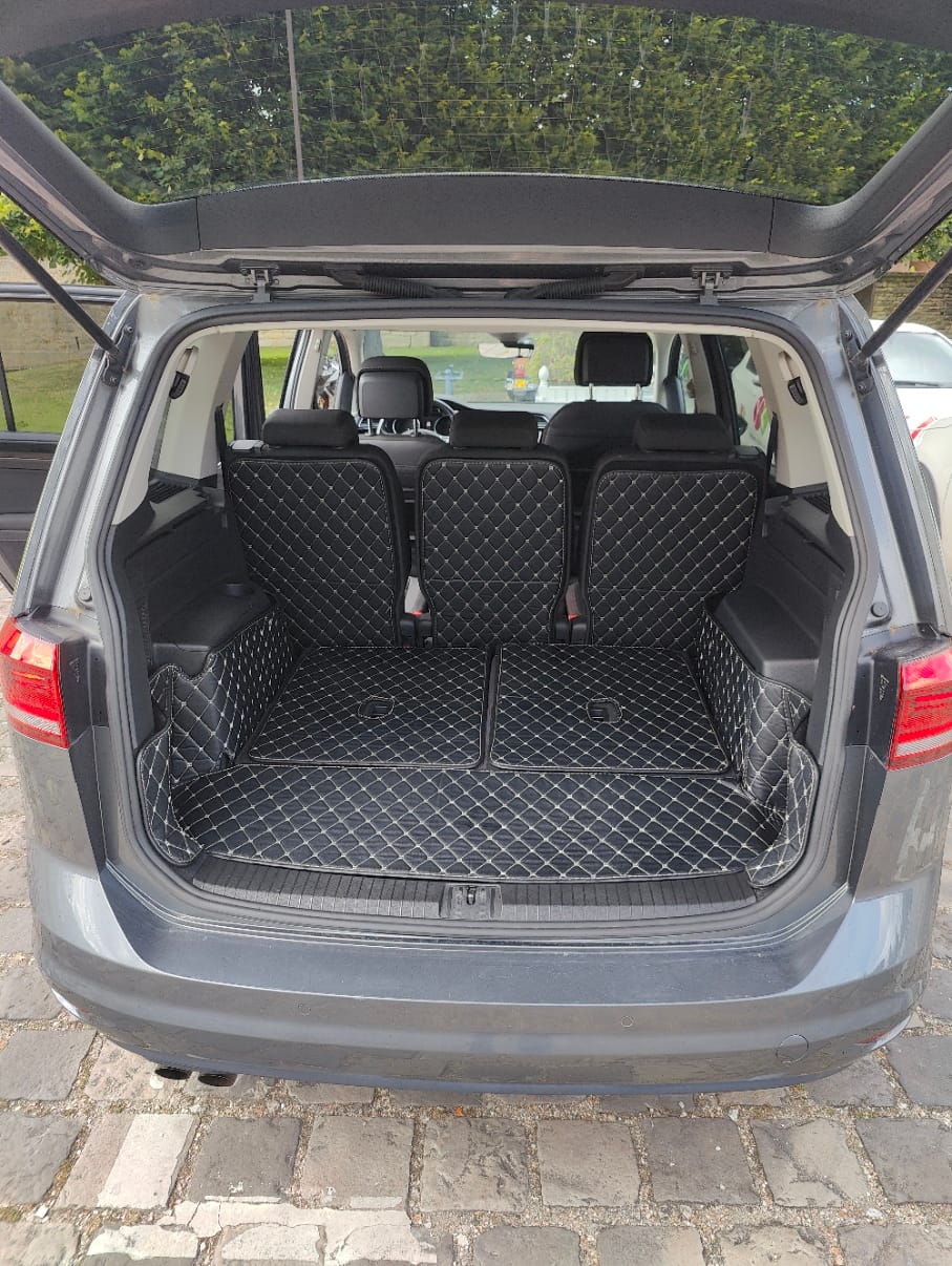 Volkswagen Touran 1.4 tfsi avec Autoradio