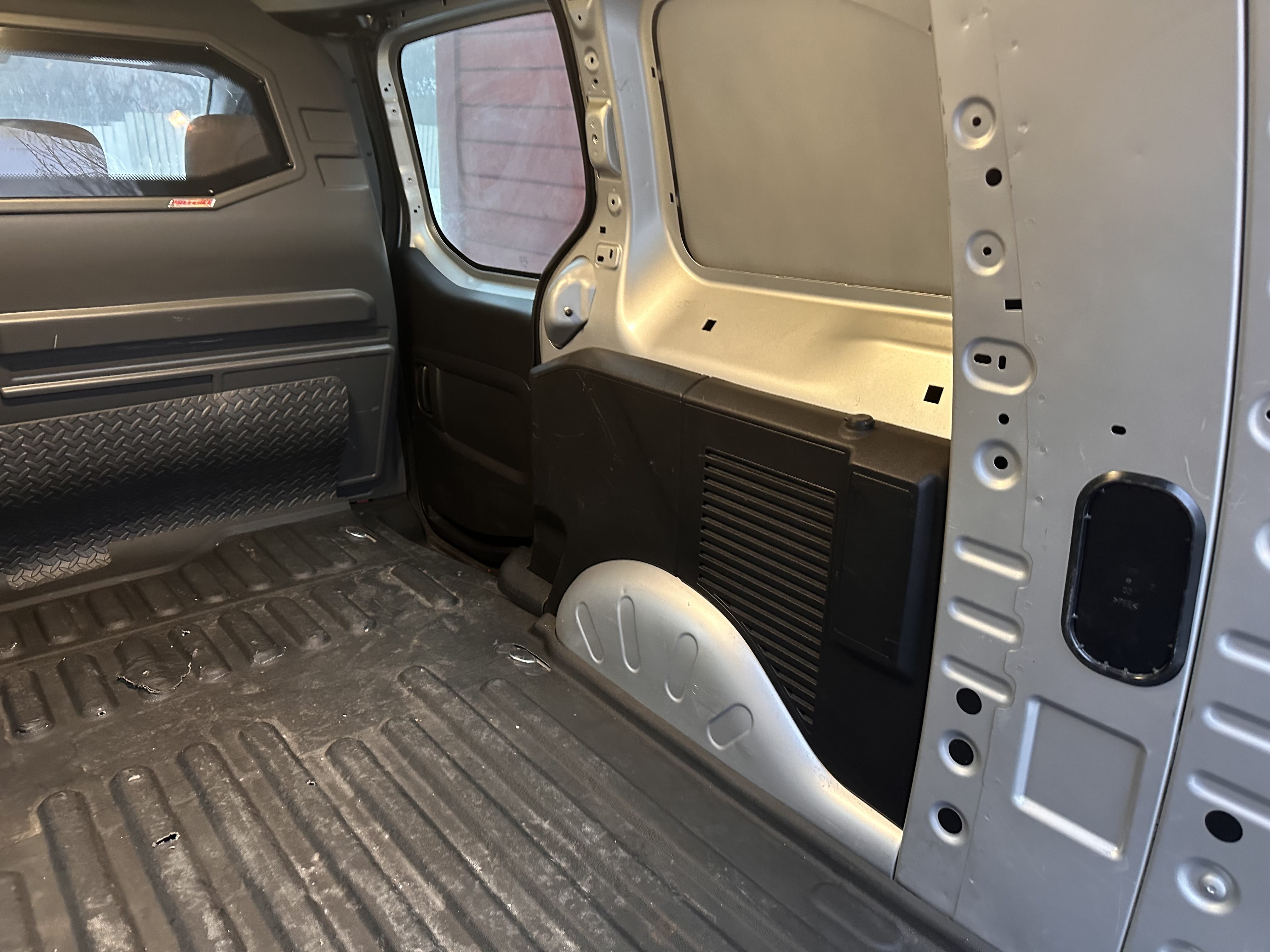 Peugeot Partner Varebil ELECTRIC with Audio / iPod input