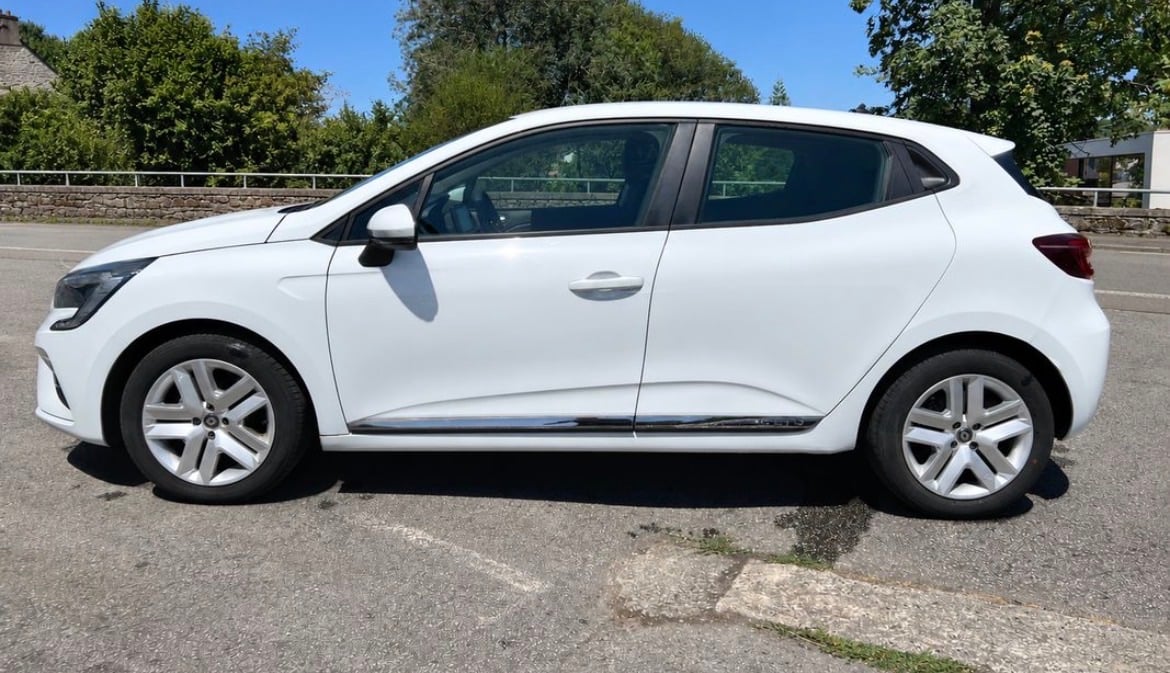 Renault Clio V • Parking Gare - Marengo • Année mit Klimaanlage