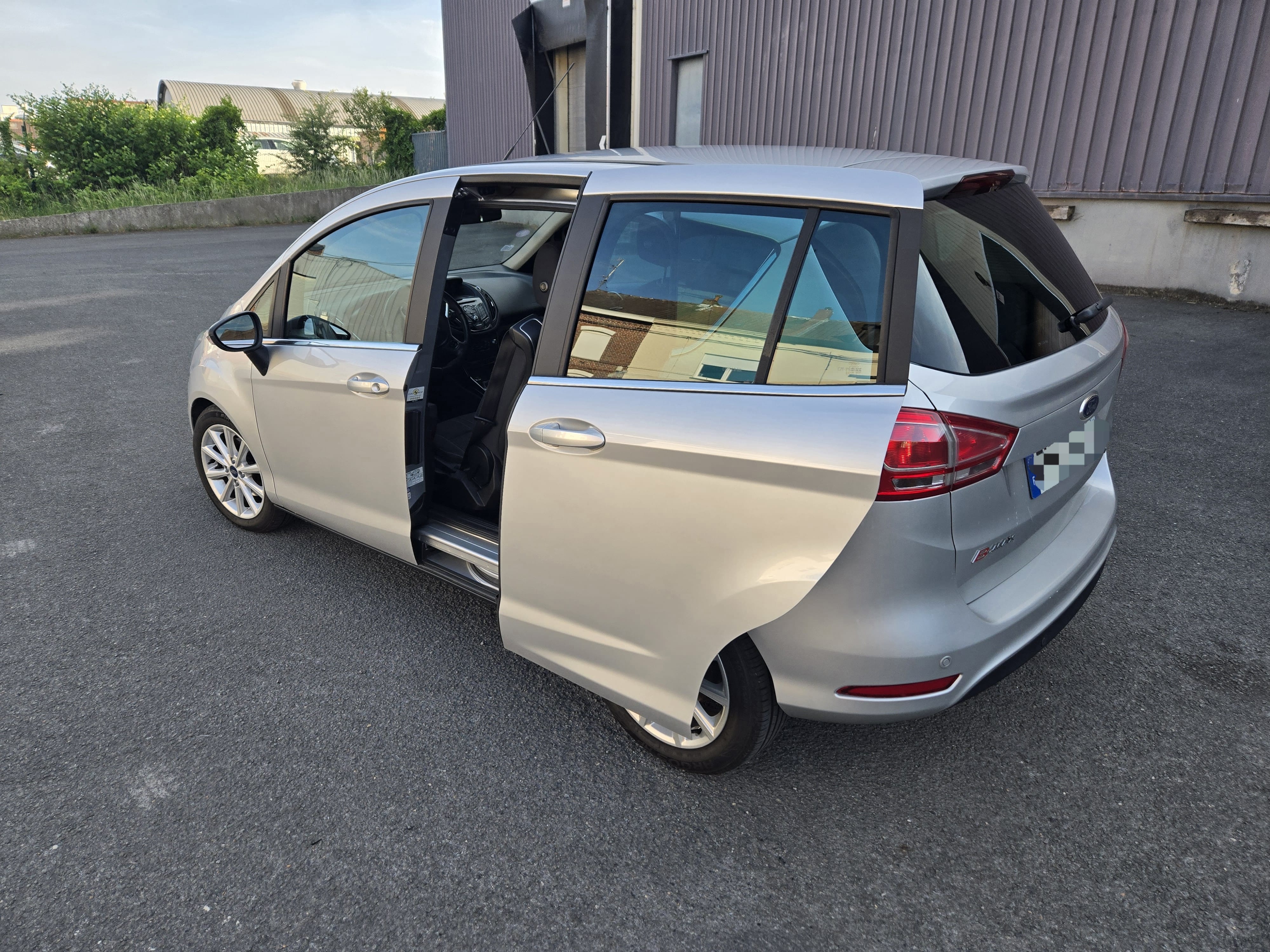 Ford B-Max avec Climatisation