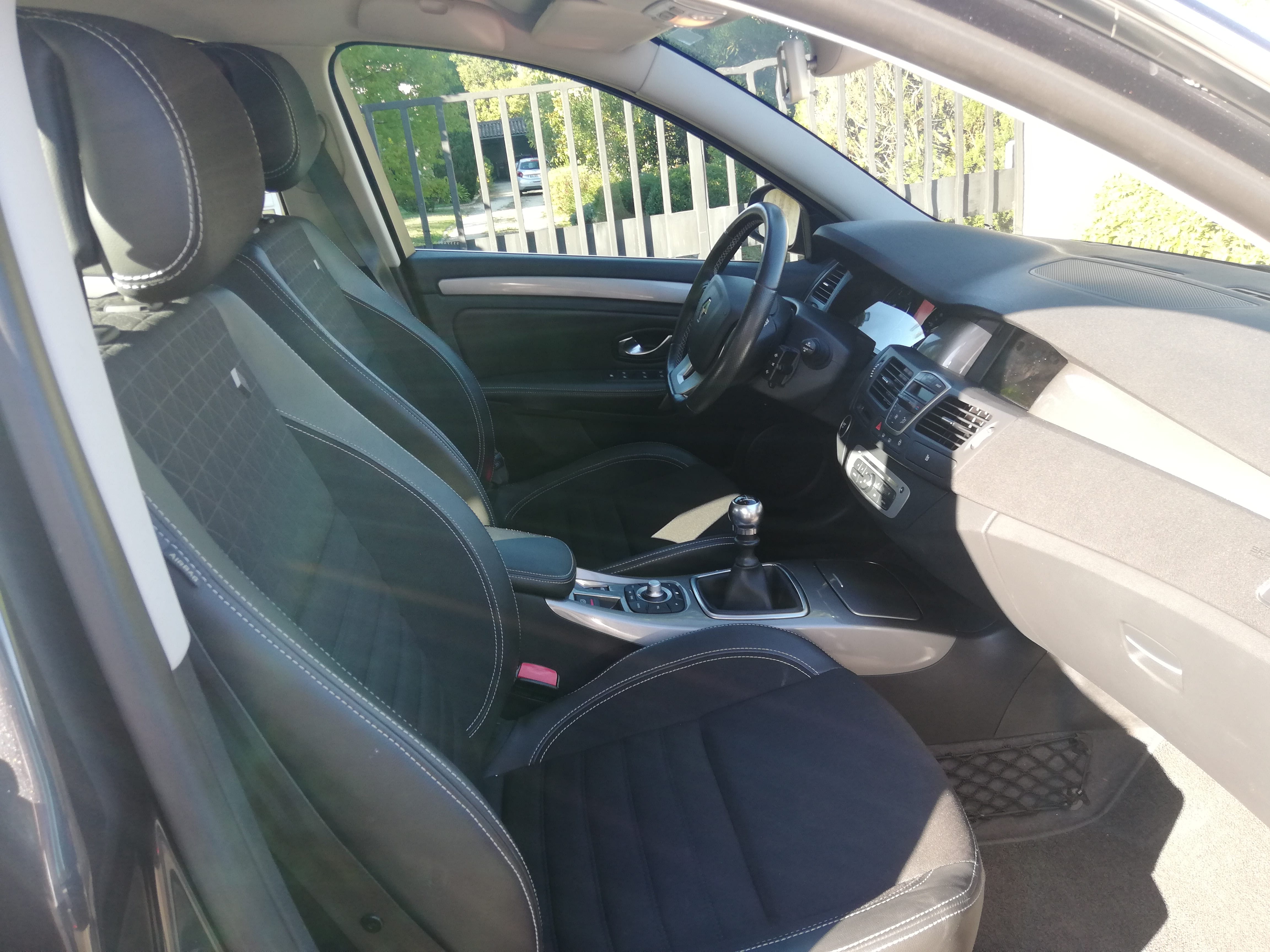 Renault Laguna III Limited 1,5 DCI con Control de velocidad