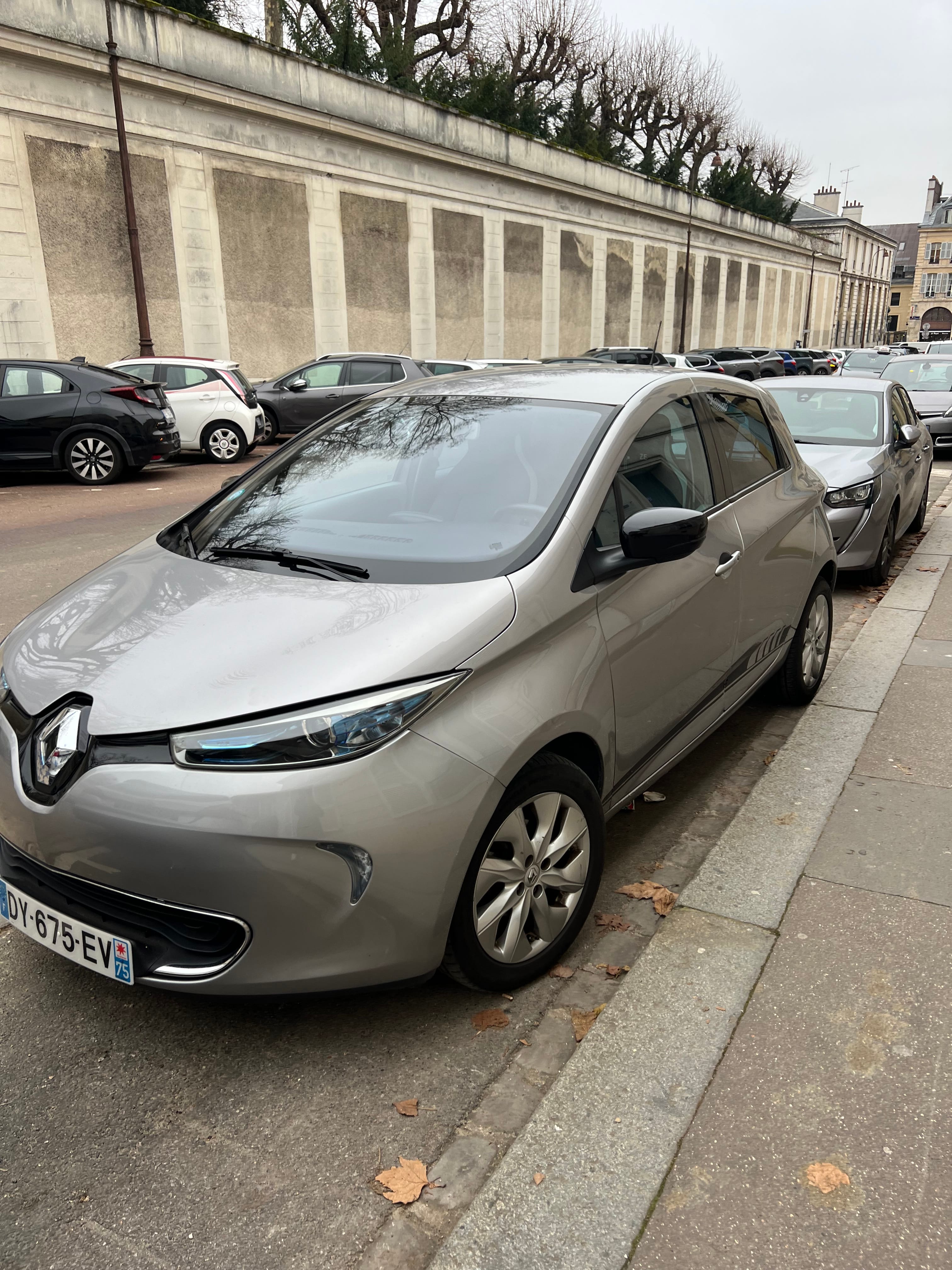 Renault ZOE - Intens - 125 km d'autonomie, 2015, Électrique, automatique