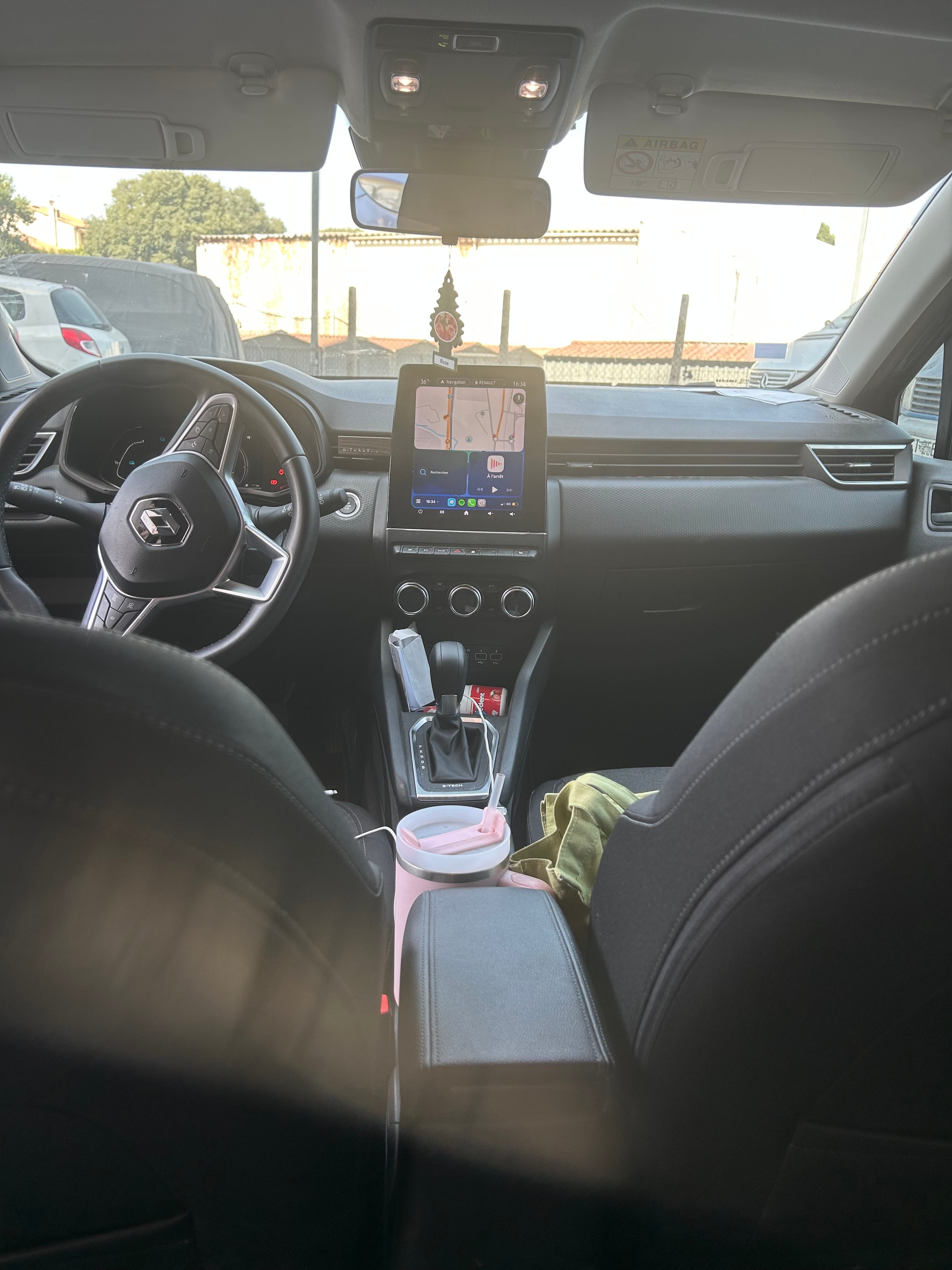 Renault Clio E-tech avec Régulateur de vitesse