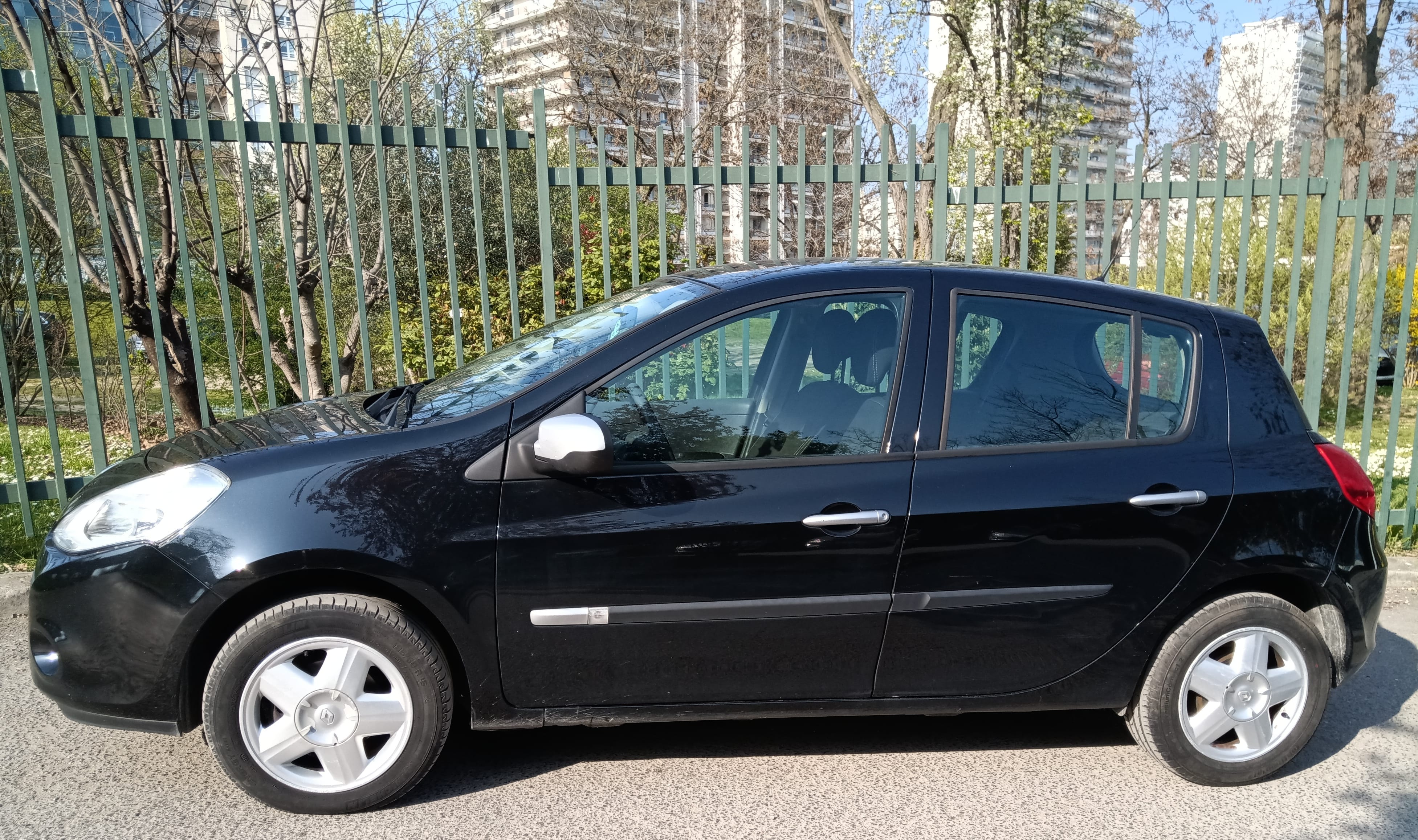 Renault Clio avec Climatisation