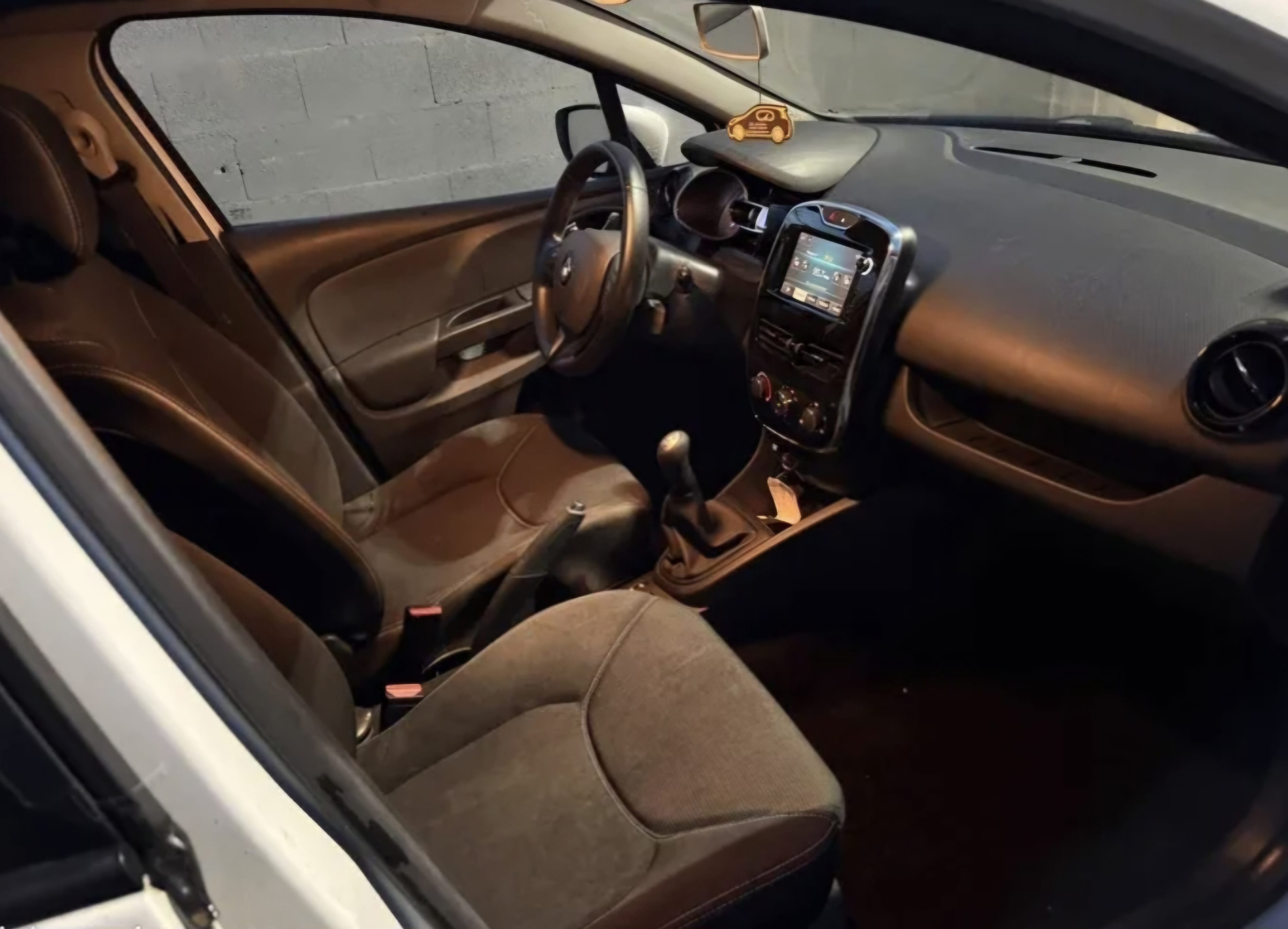 Renault Clio avec Régulateur de vitesse