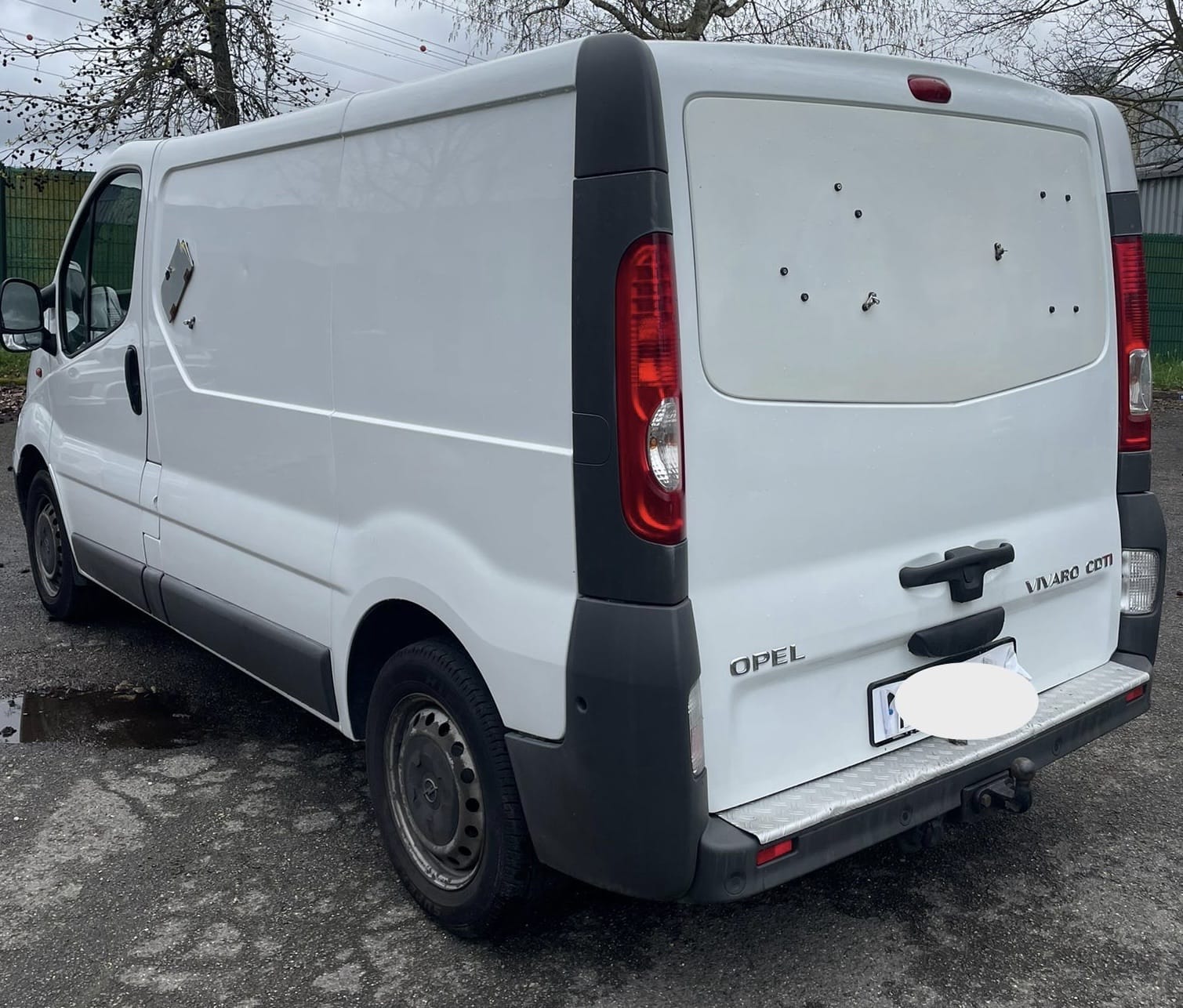 Opel Vivaro avec Attelage
