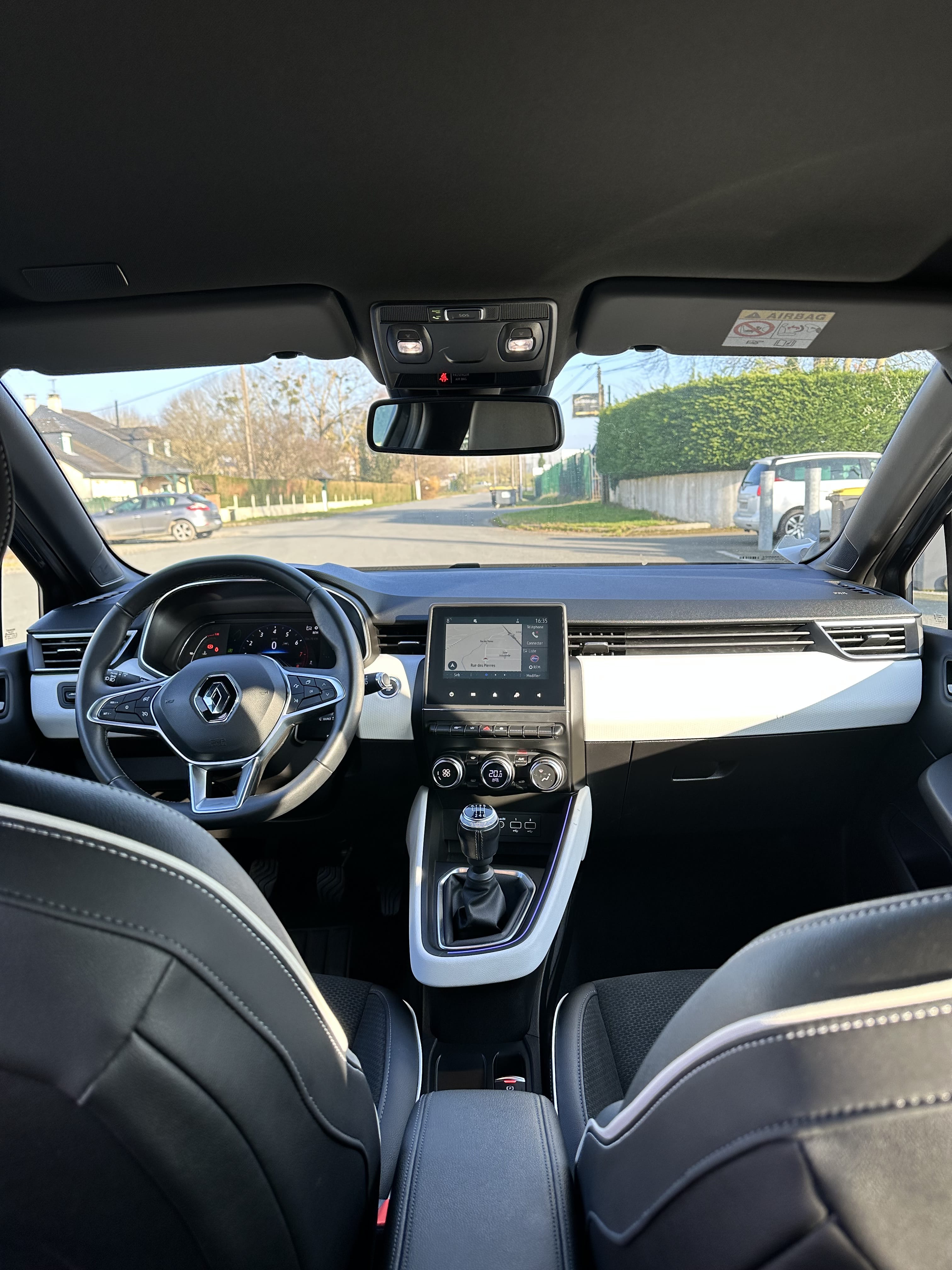 Renault Clio avec GPS