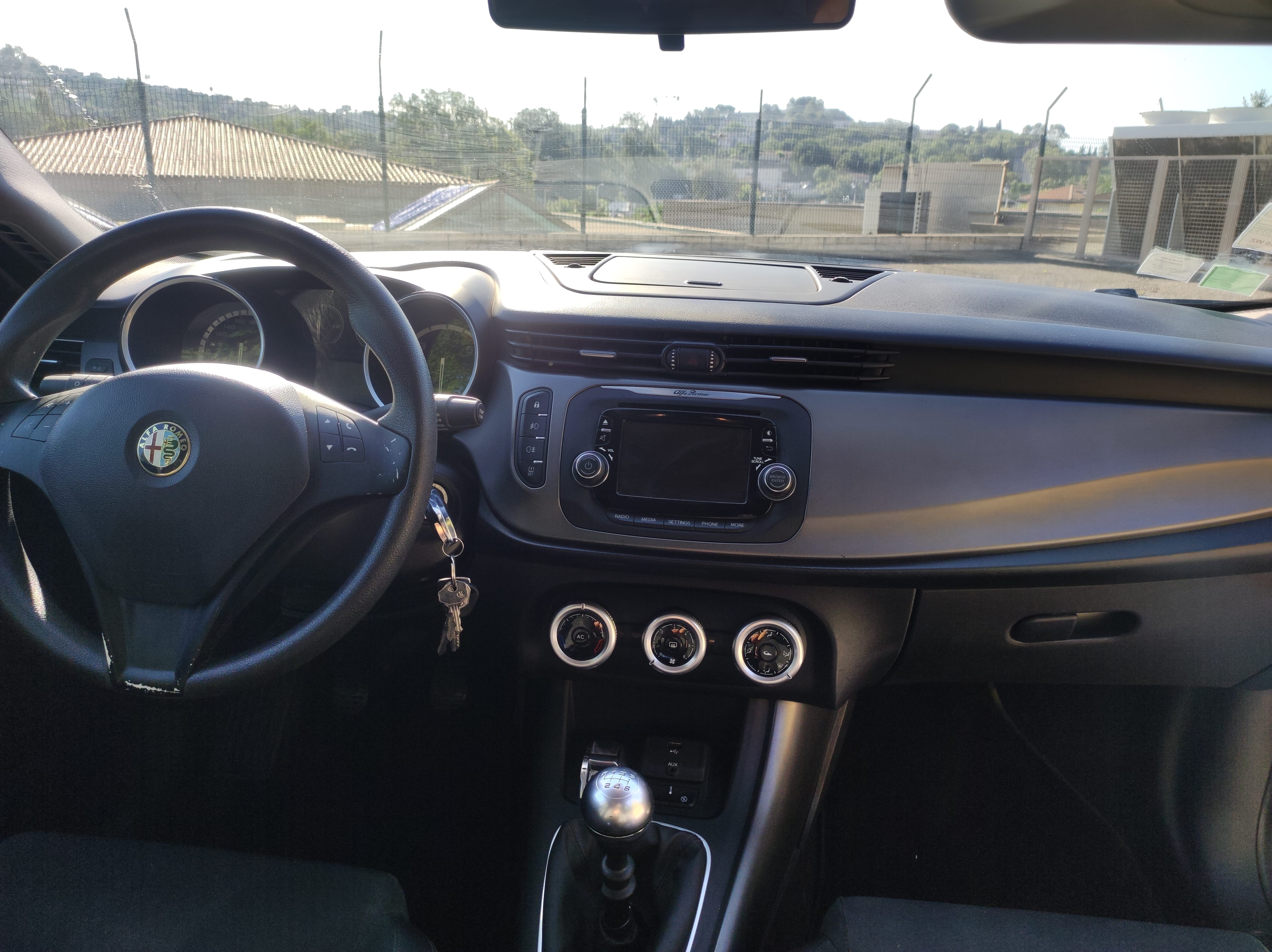 Alfa-Romeo Giulietta avec Régulateur de vitesse