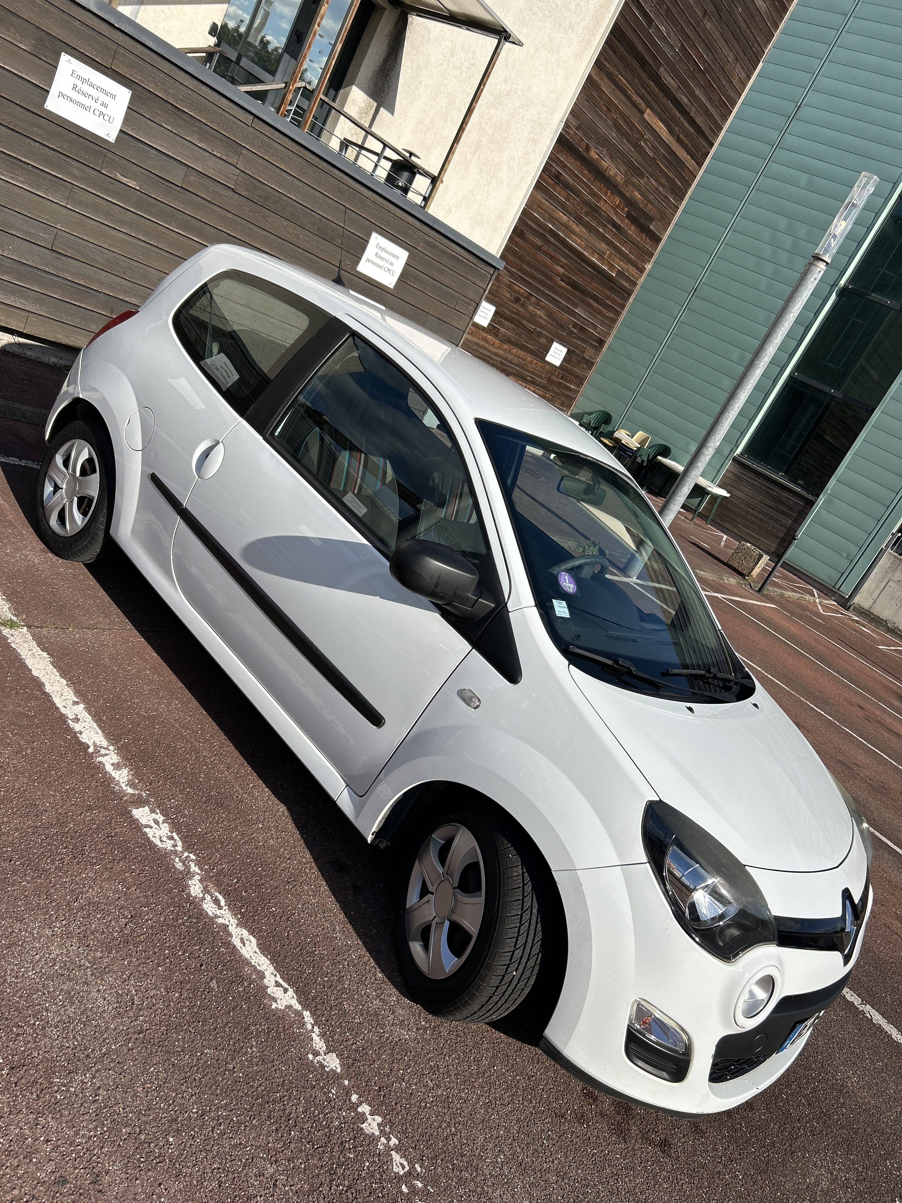 Renault Twingo II avec Audio Bluetooth