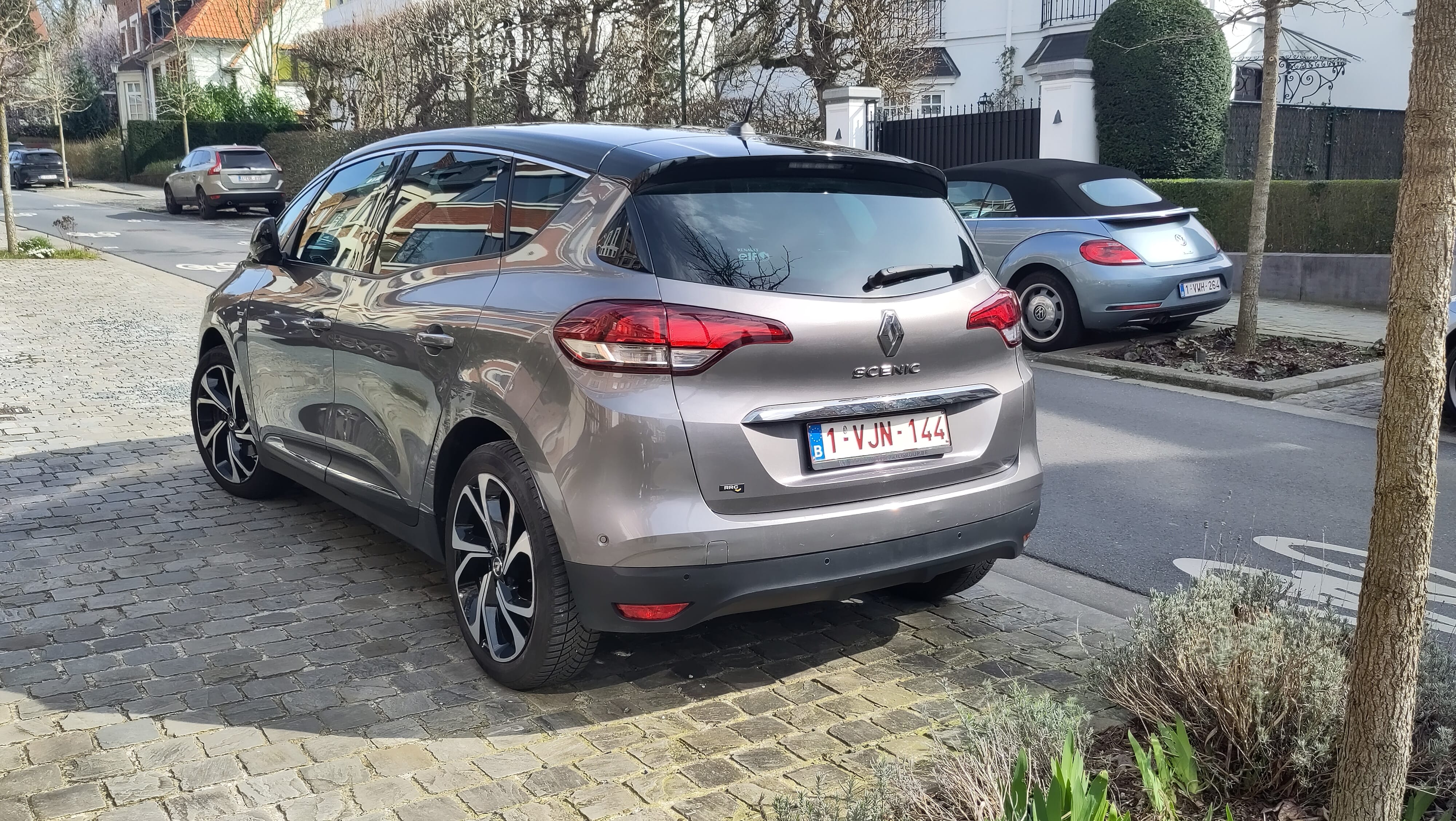 Renault Scenic met Cruise control