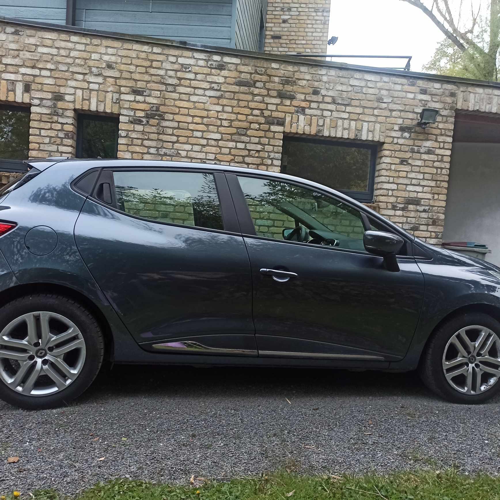 Renault Clio avec Climatisation