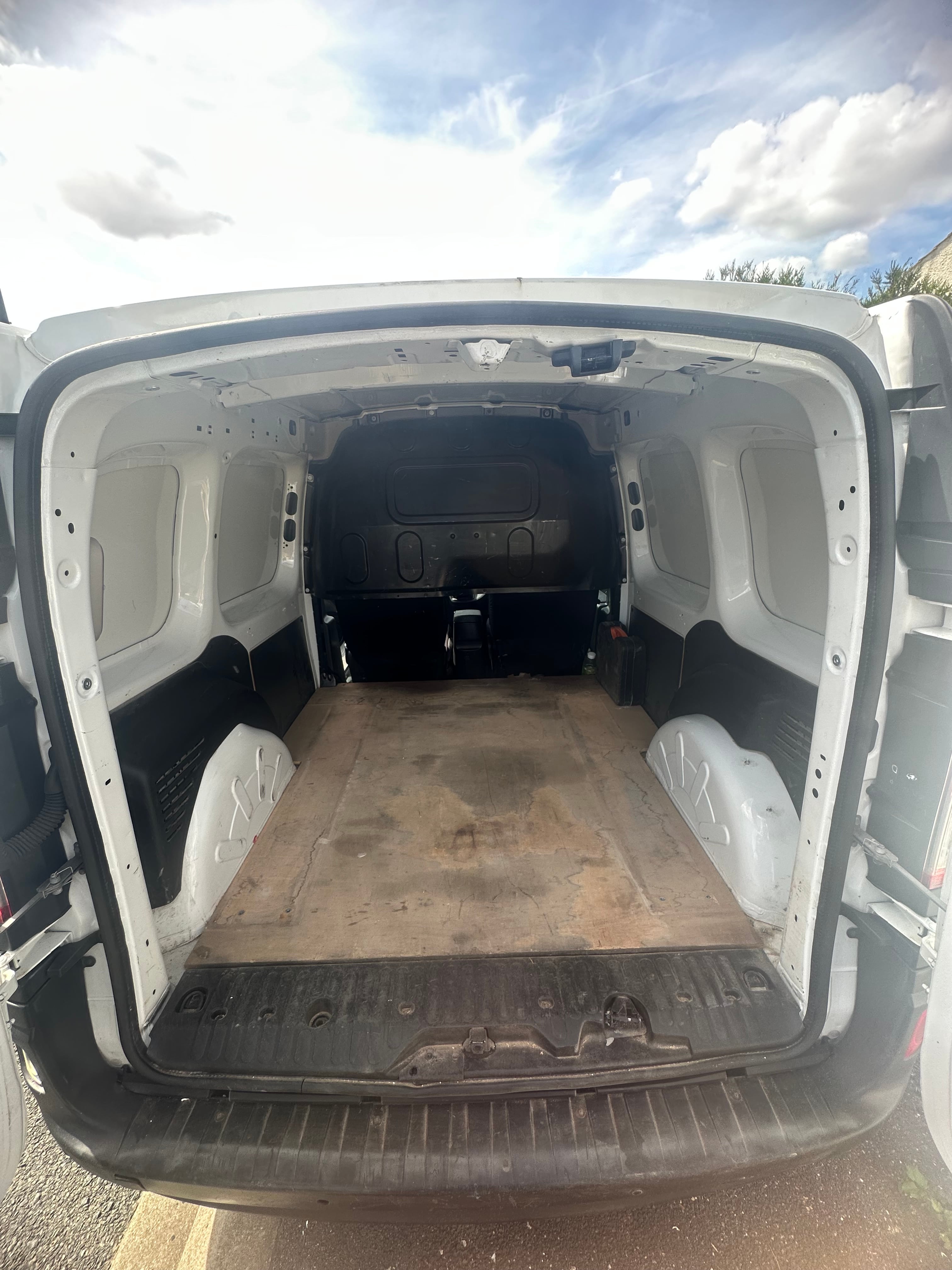 Renault Kangoo Fourgon avec Port USB