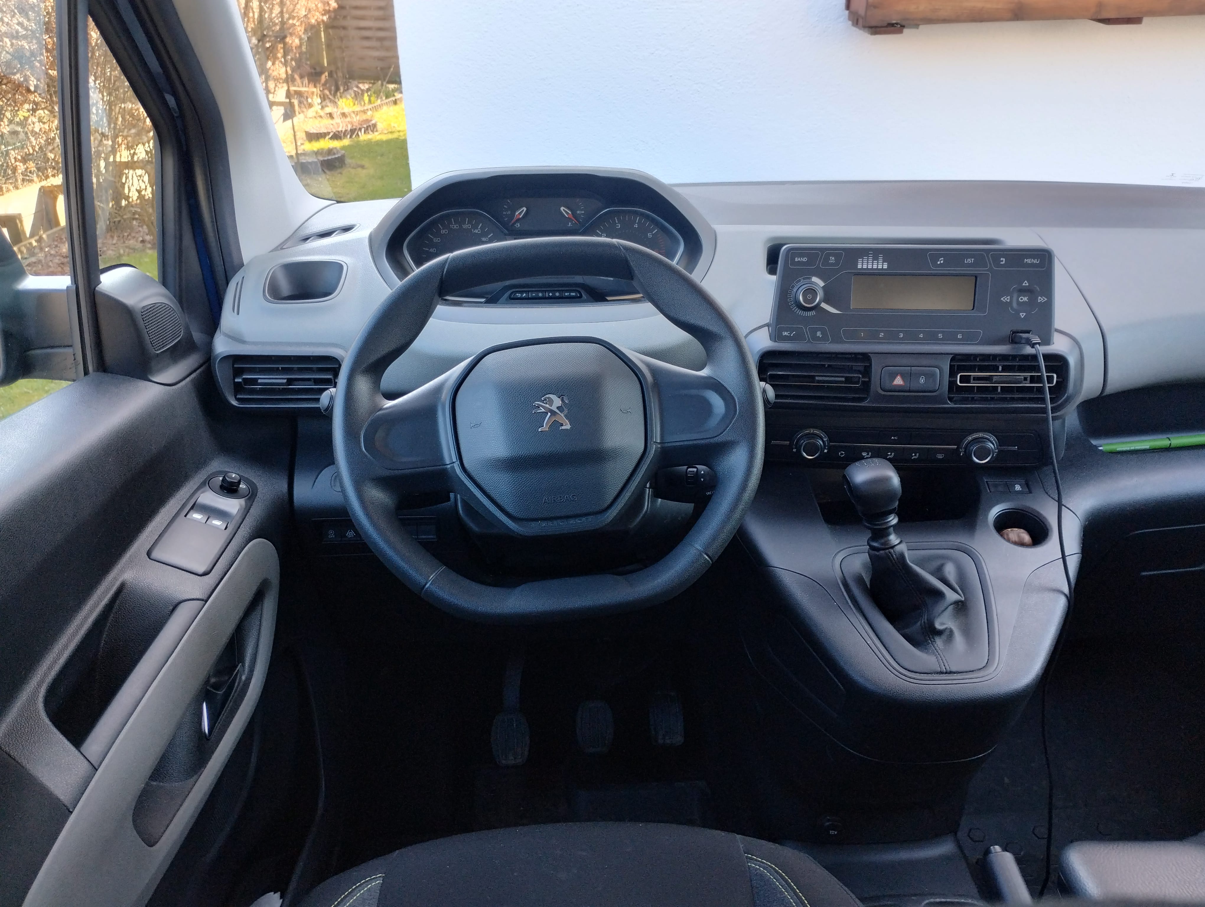 Peugeot Rifter mit Kindersitz
