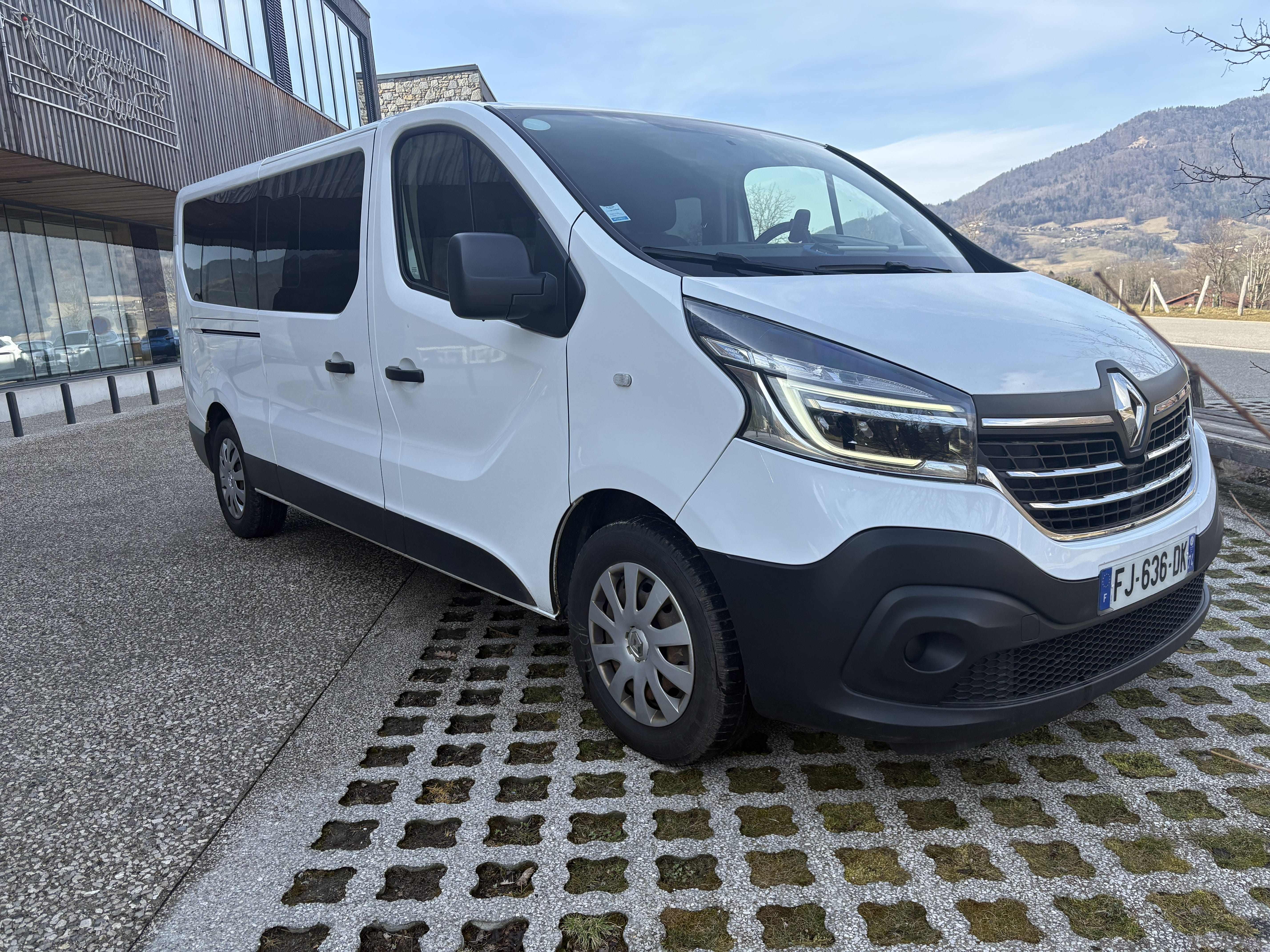 Renault Trafic Passenger 2.0 dci 145 minibus, 2019, Diesel, 9 places et plus