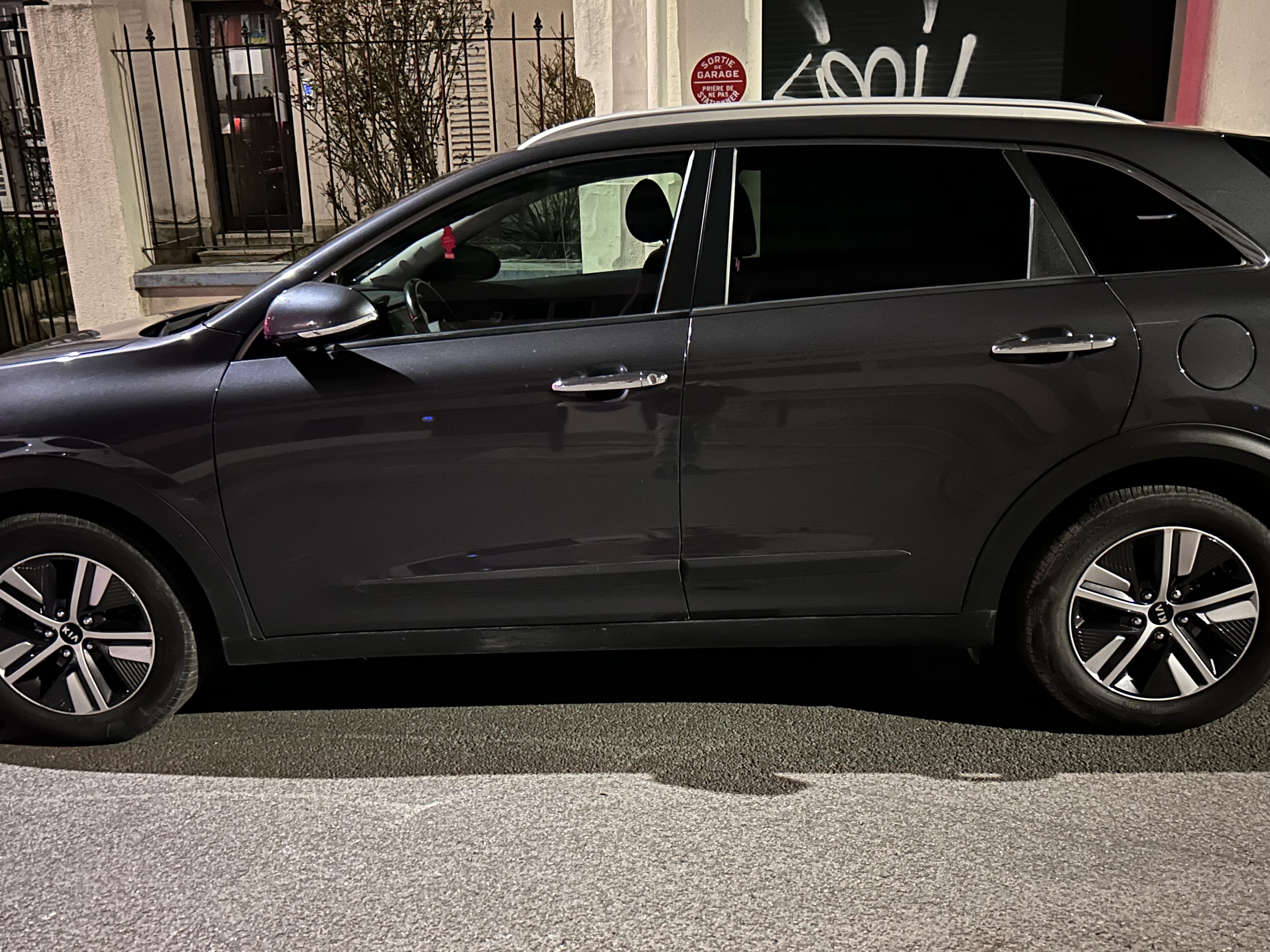 Kia Niro Hybride avec Climatisation