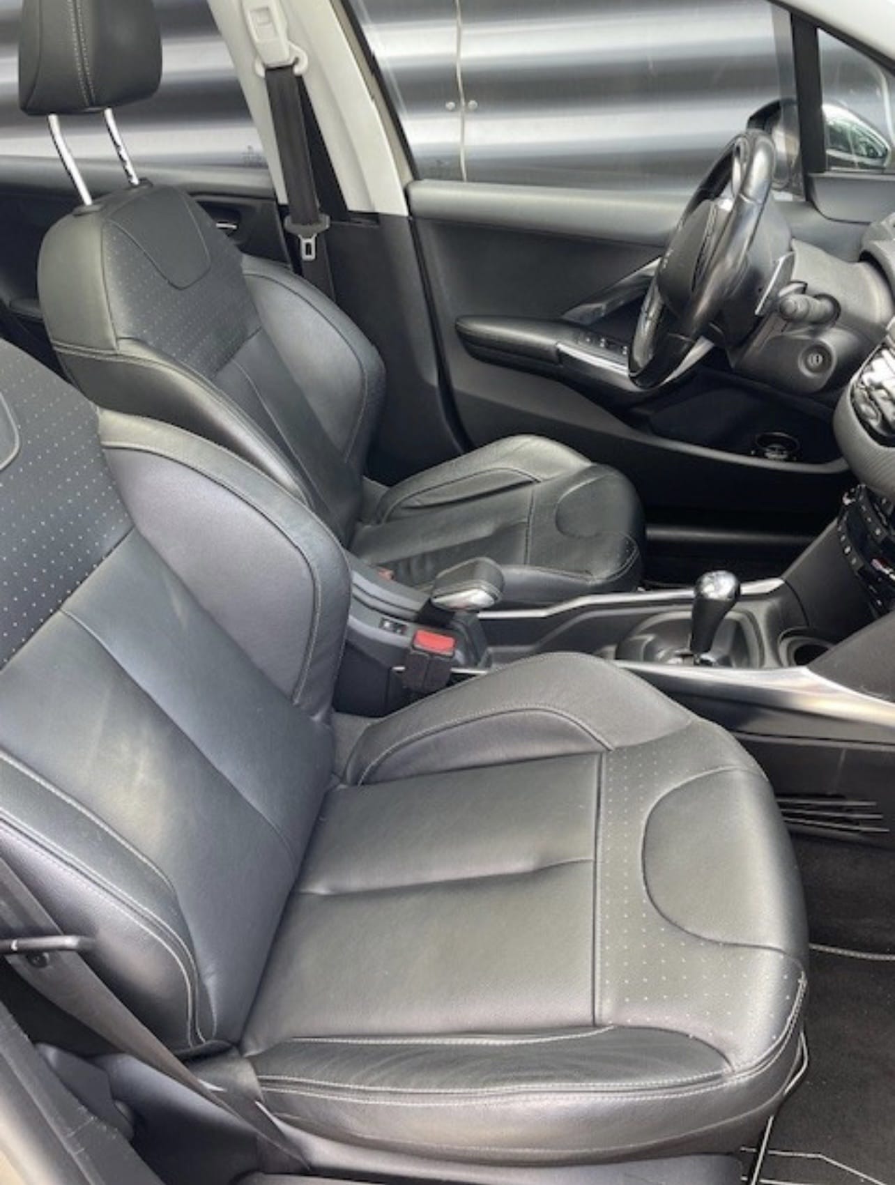 Peugeot 2008 med Vinterdekk