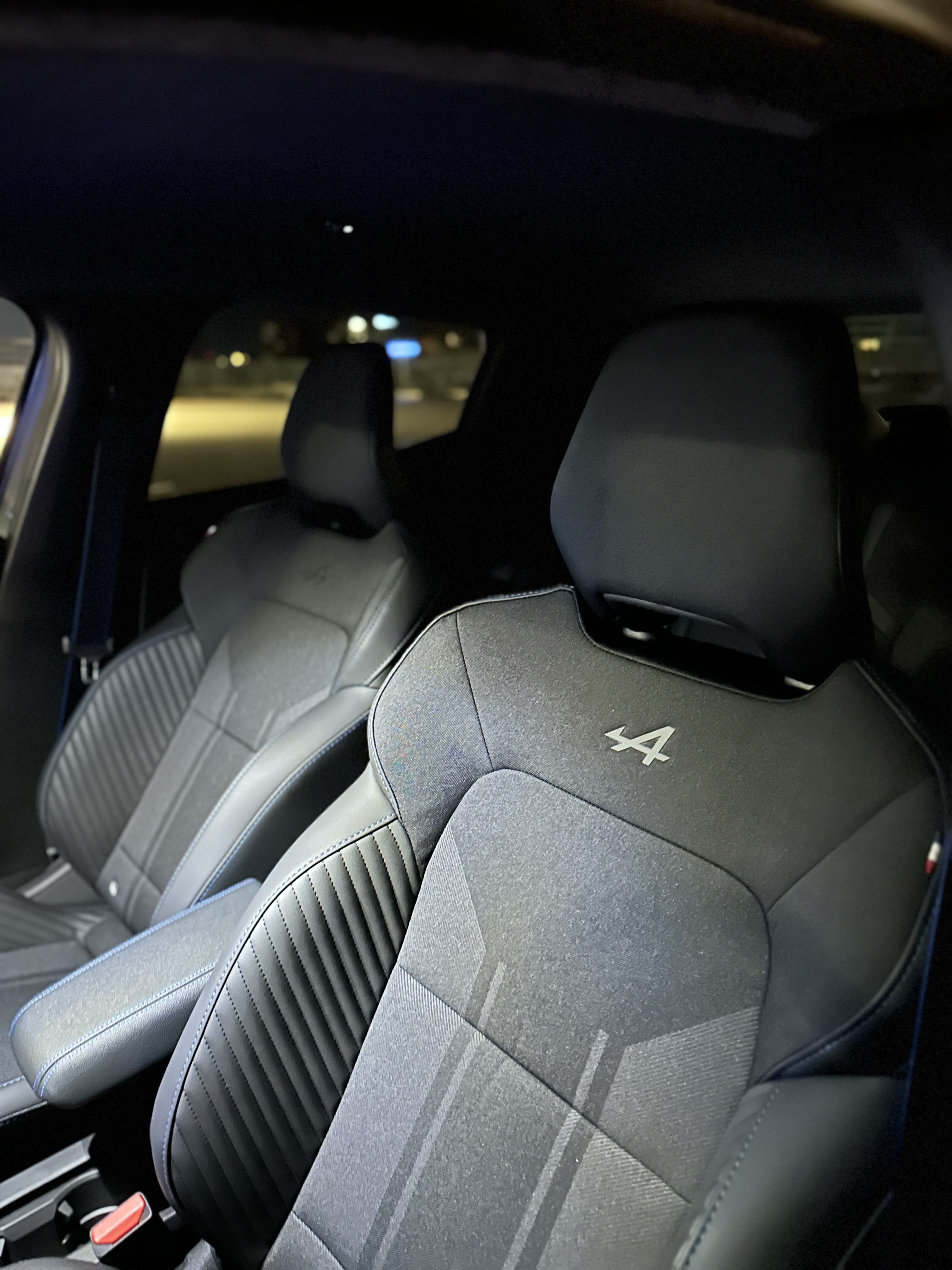 Renault Clio E-tech avec GPS