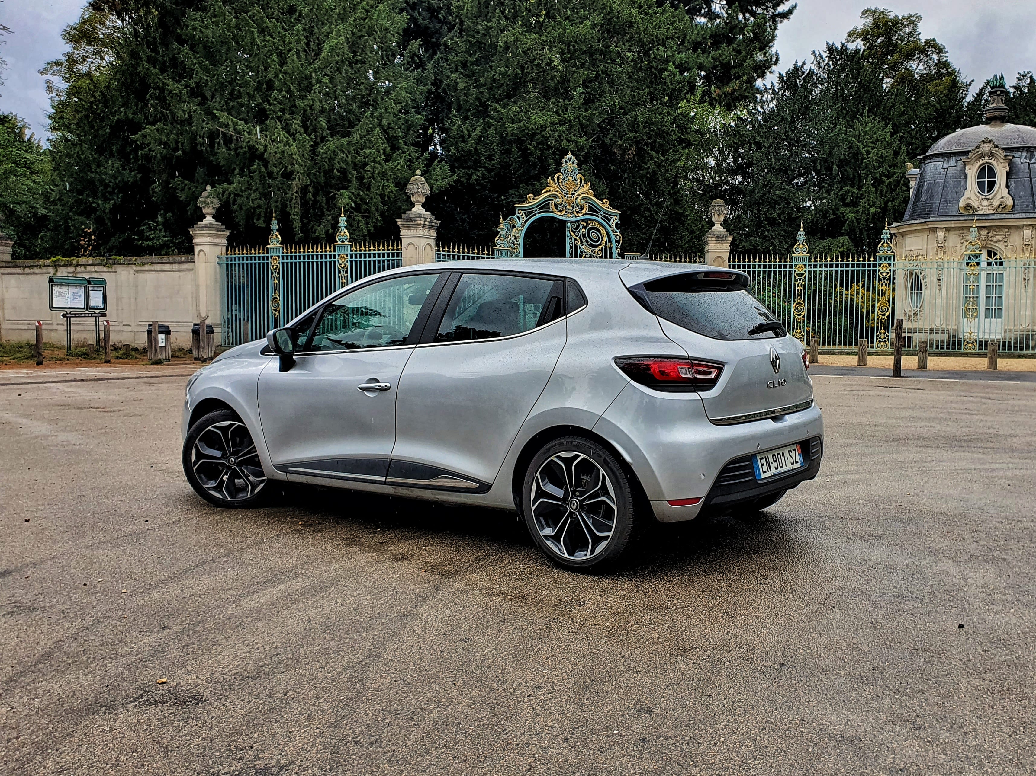 Renault Clio IV 1.2 TCE 120Ch Energy Intens avec GPS