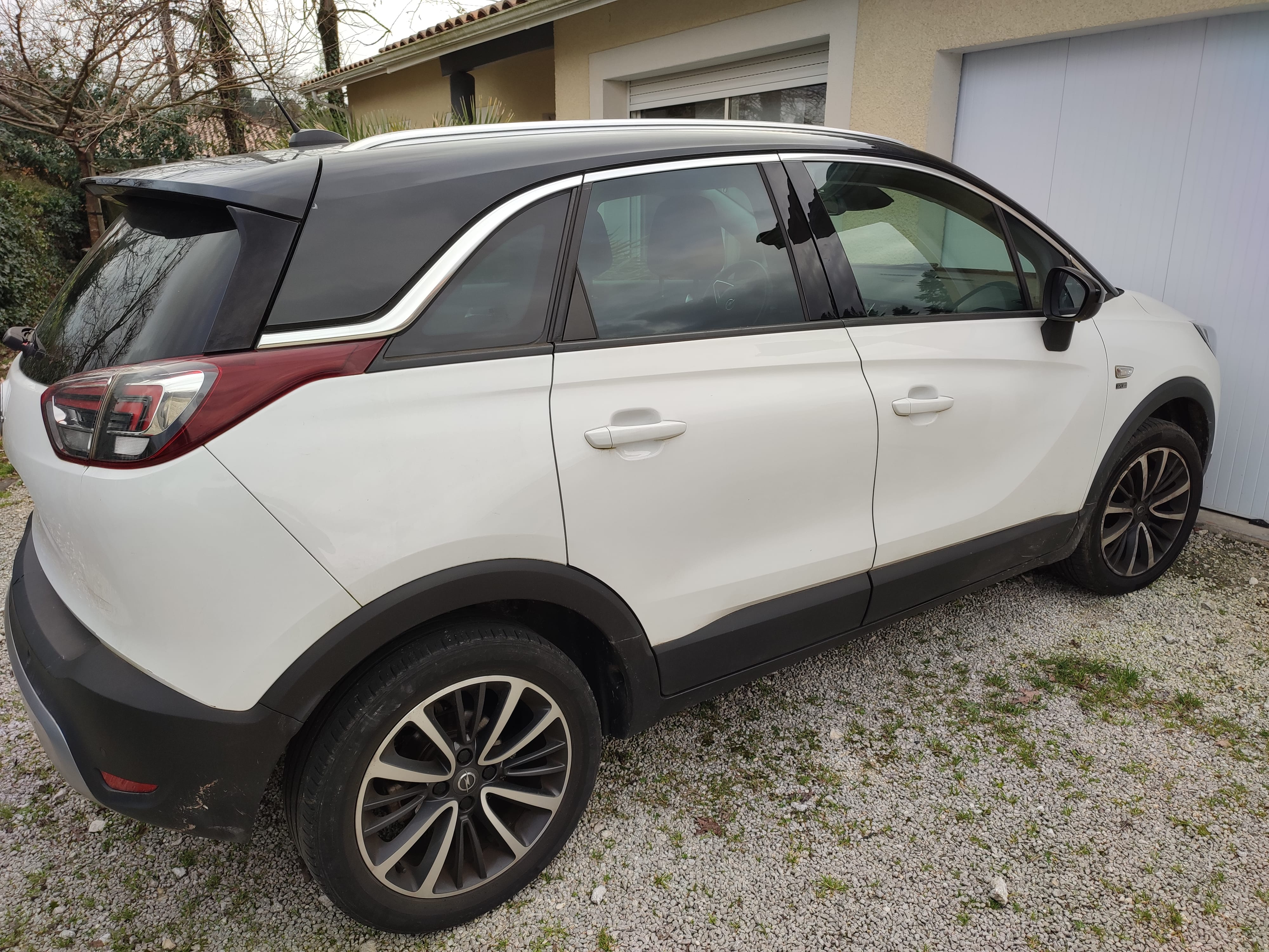 Opel Crossland, 2019, Essence 95