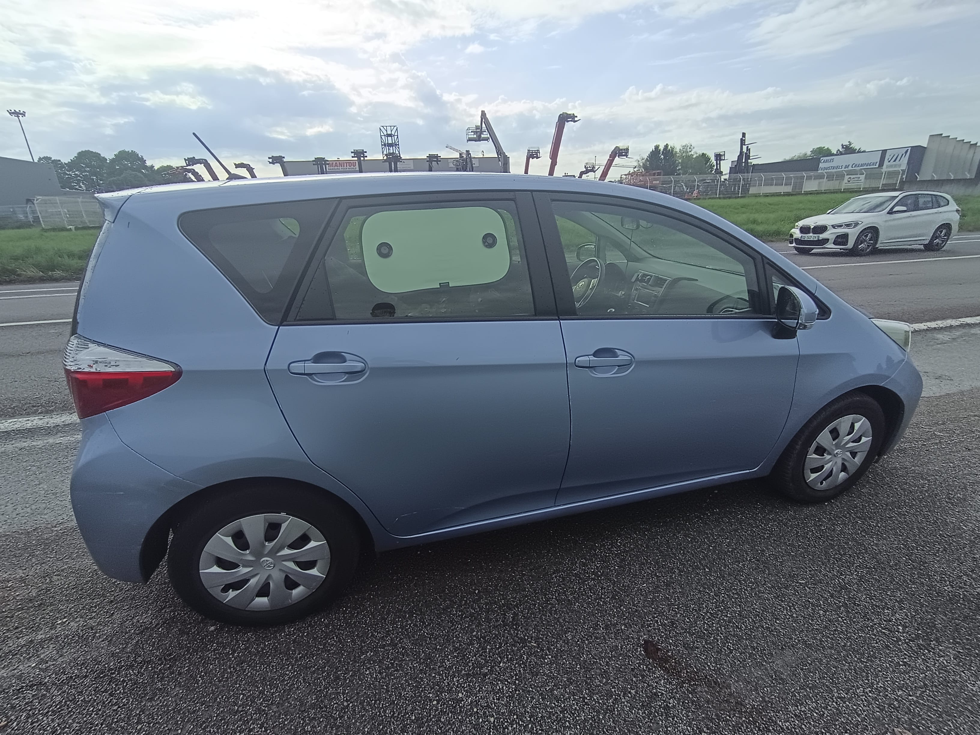 Toyota Verso-S 1,4 100cv avec Climatisation