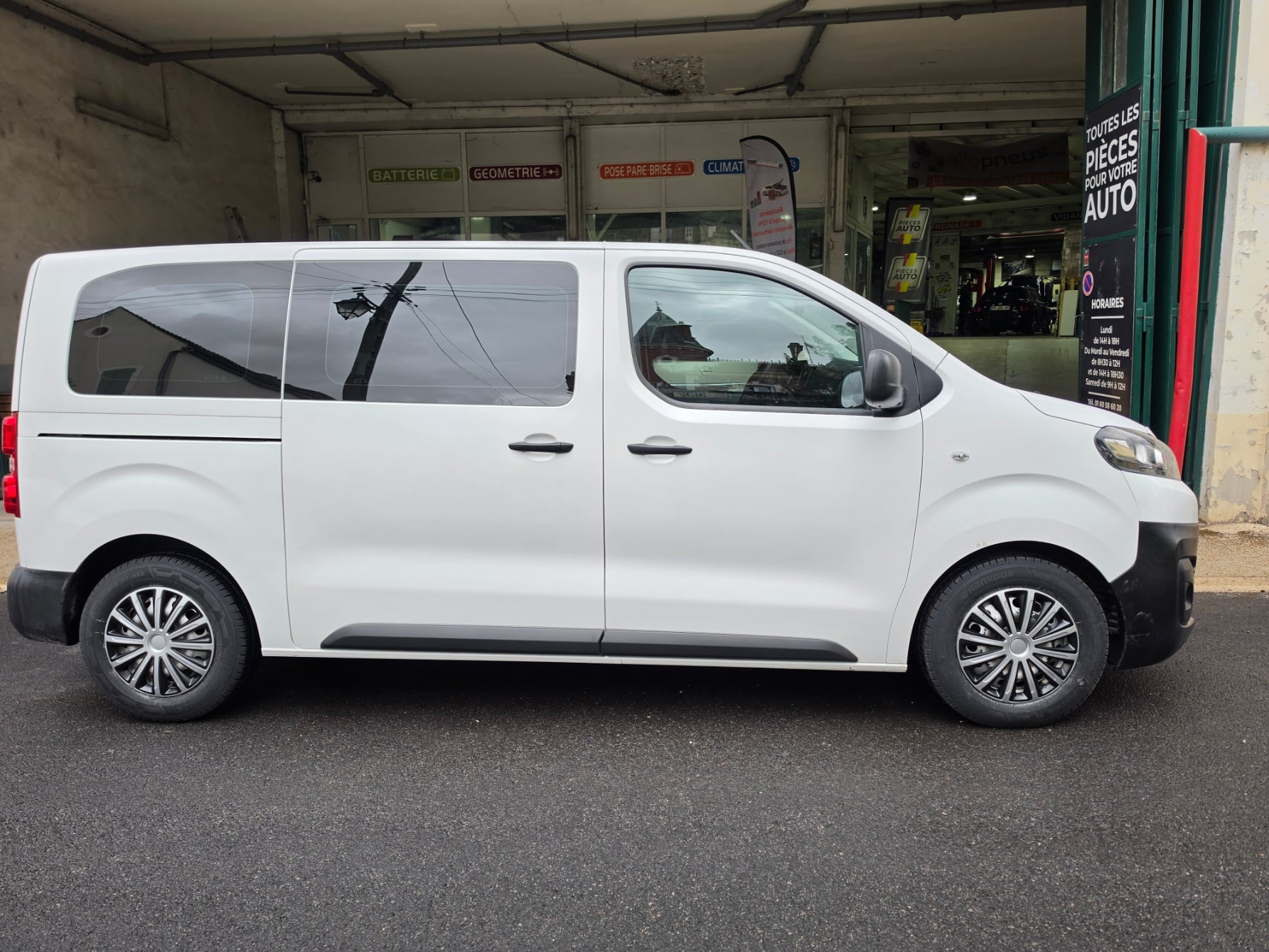 Citroen Jumpy SpaceTourer avec GPS