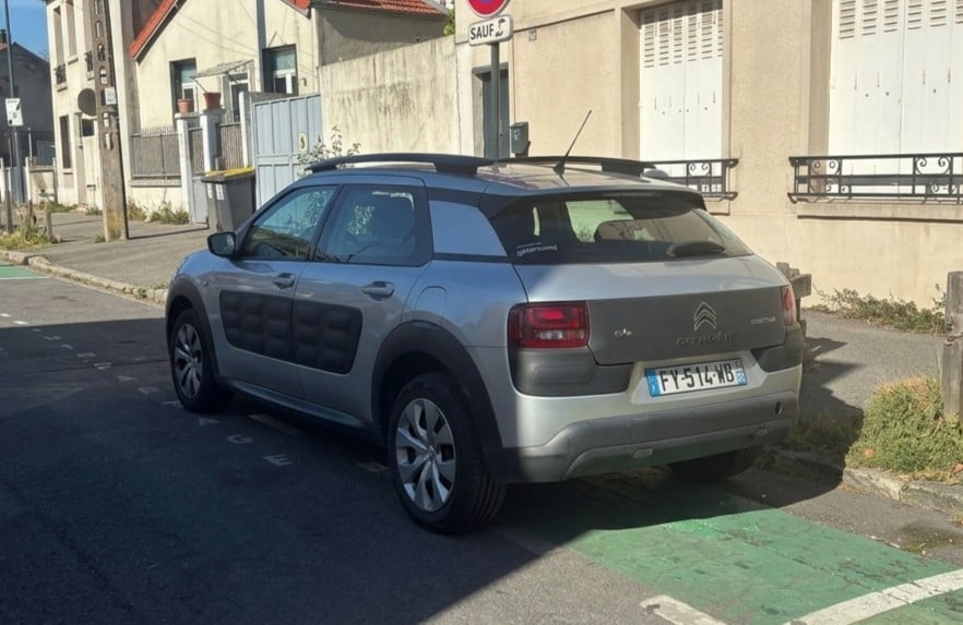 Citroen C4 Cactus FY514WB avec Régulateur de vitesse