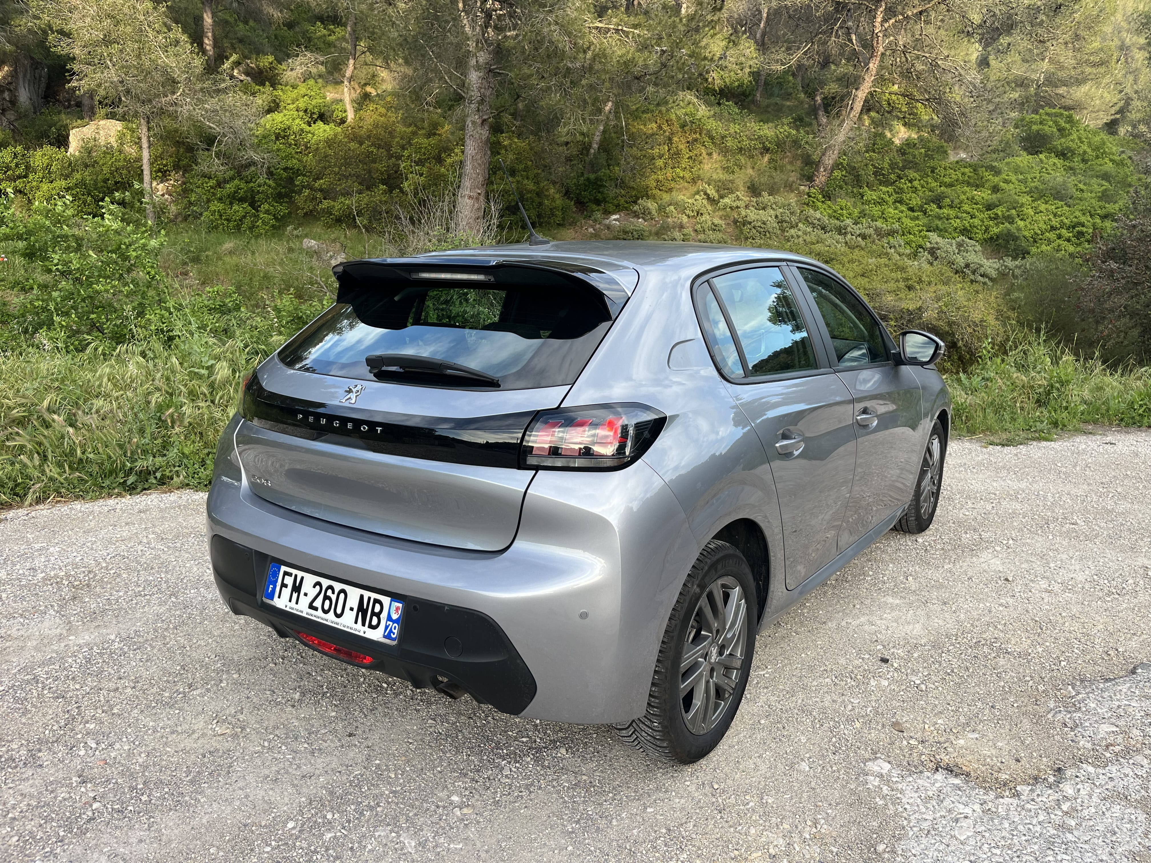 Peugeot 208 met GPS