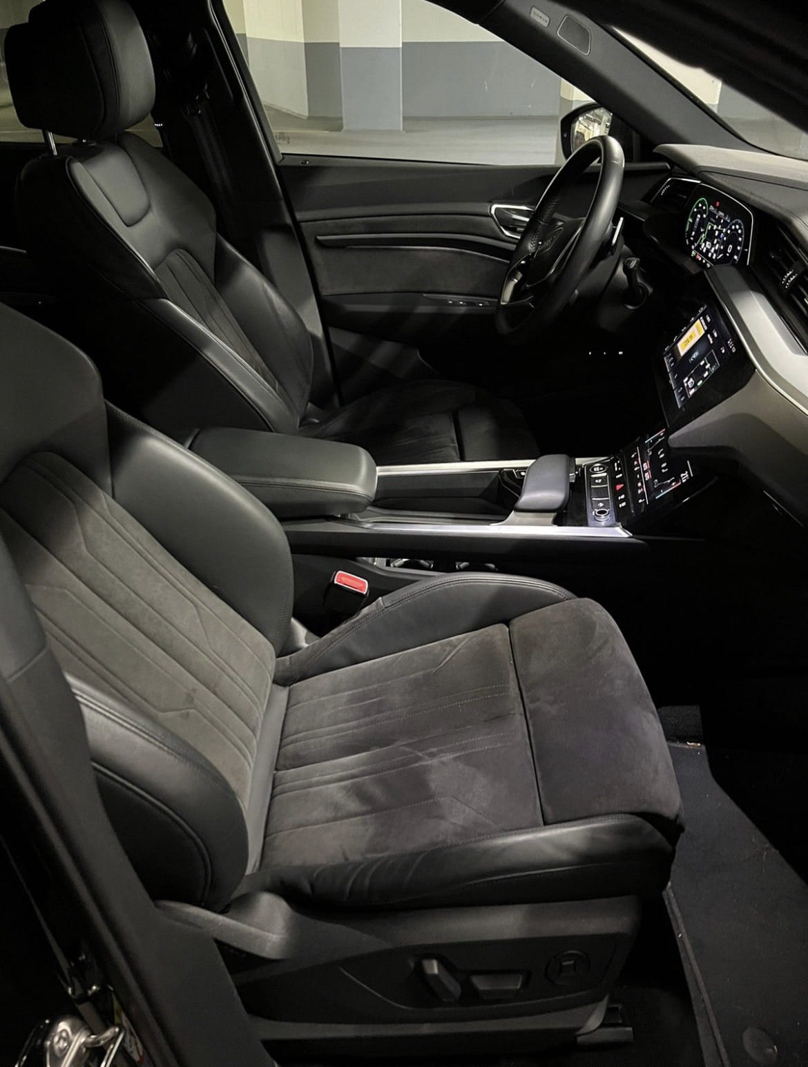 Audi e-tron met Cruise control