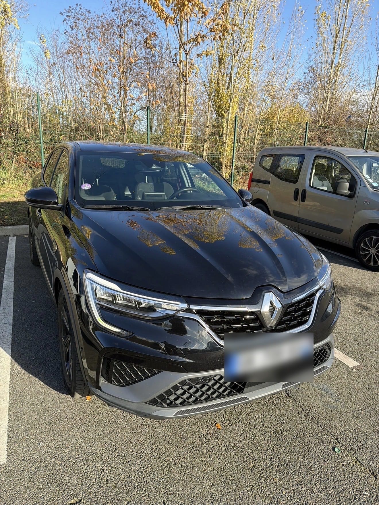 Renault Arkana RS Line, 2022, Essence 95 / Électrique (hybride), automatique