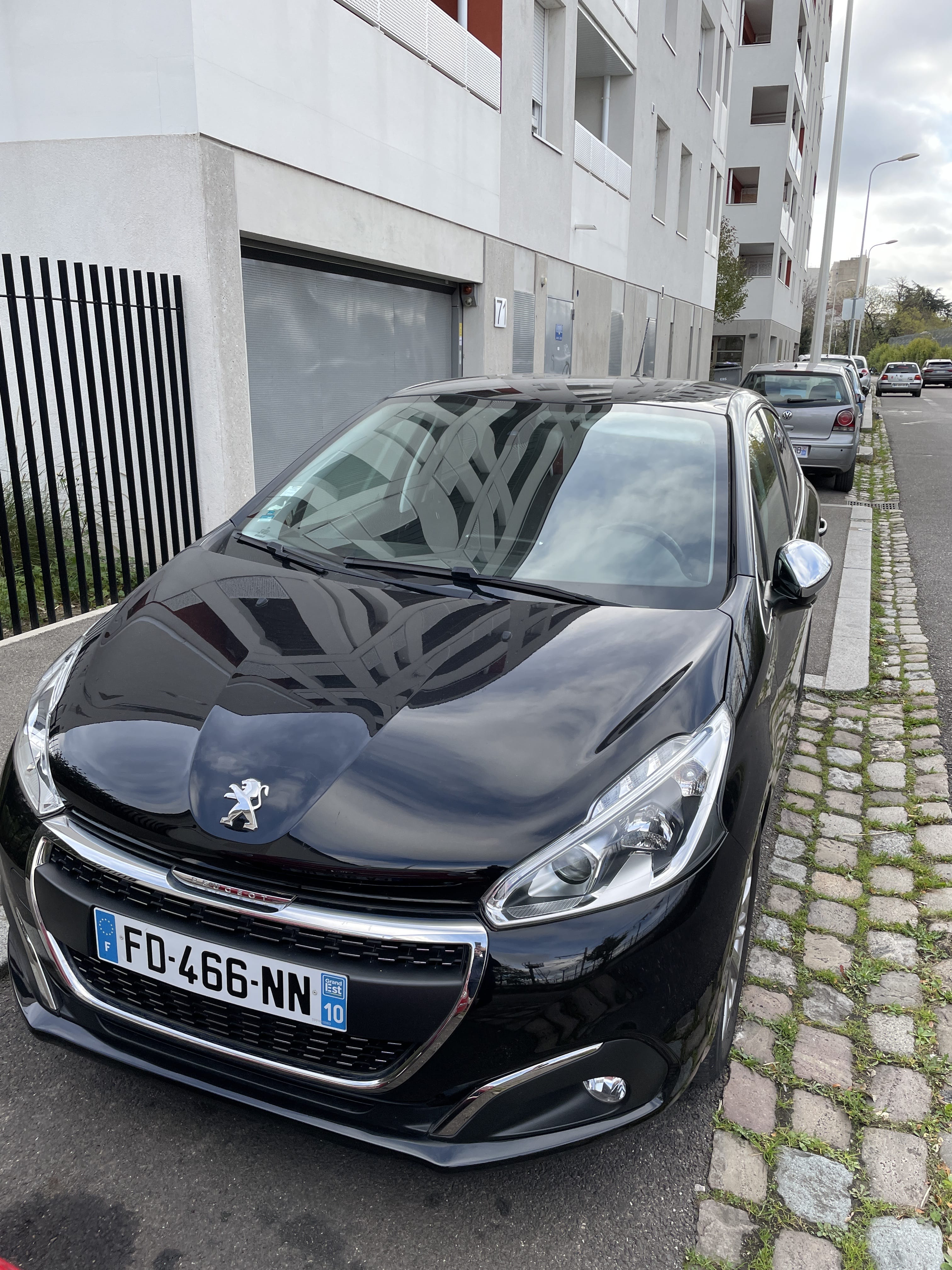 Peugeot 208 Puretech 82ch / 2019, 2019, Essence 98