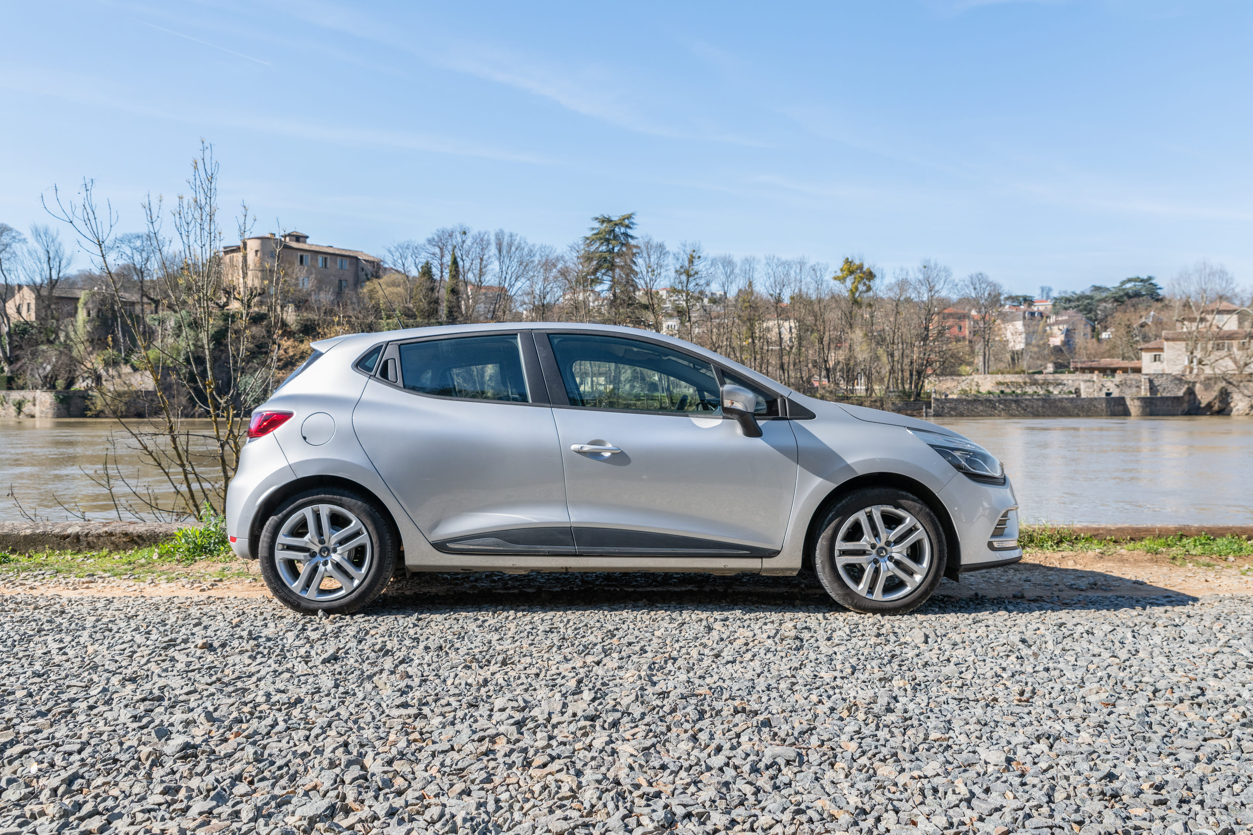 Renault Clio  • Lyon / Part-Dieu avec Climatisation