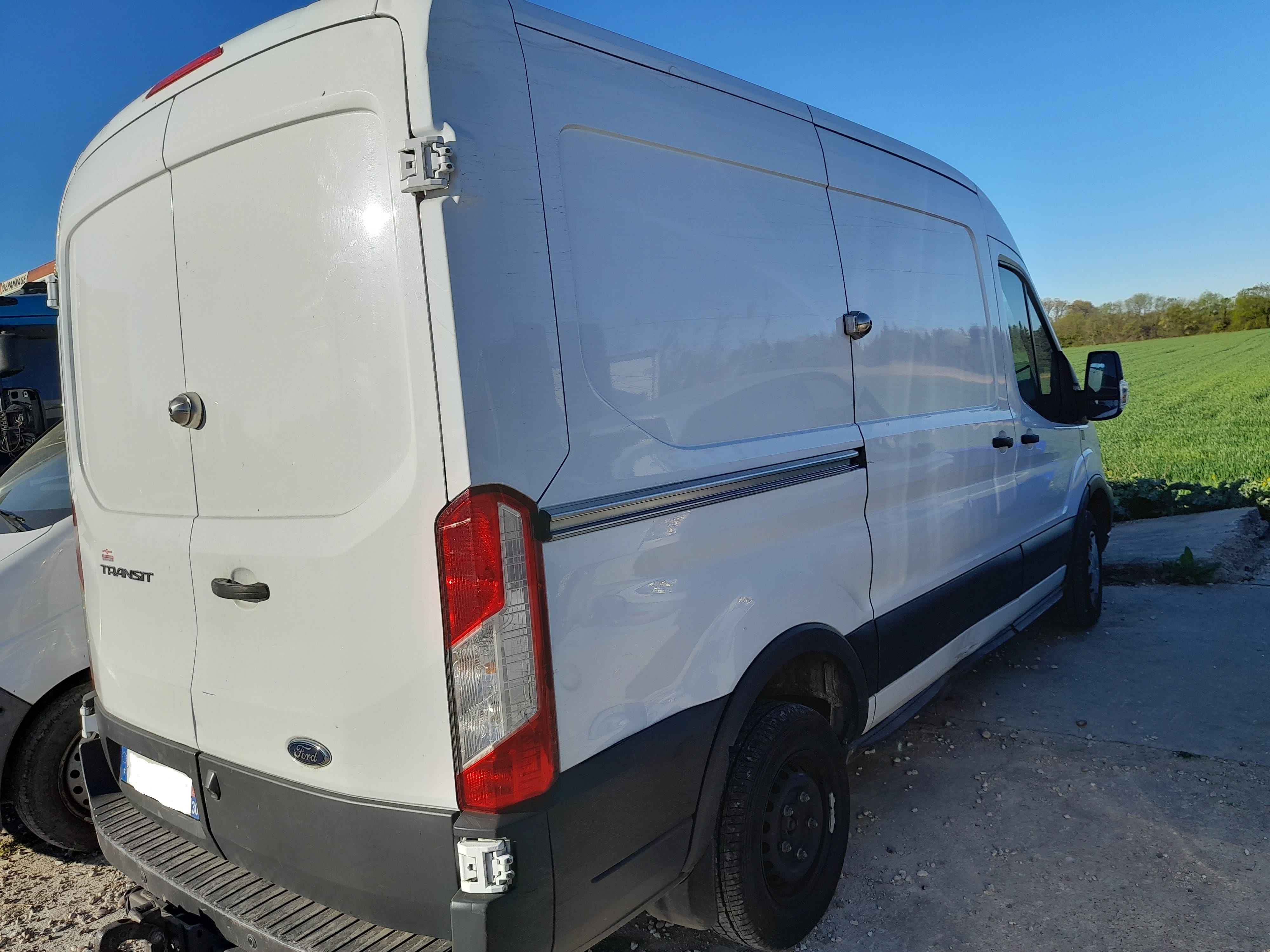 Ford Transit Fourgon with Air conditioning