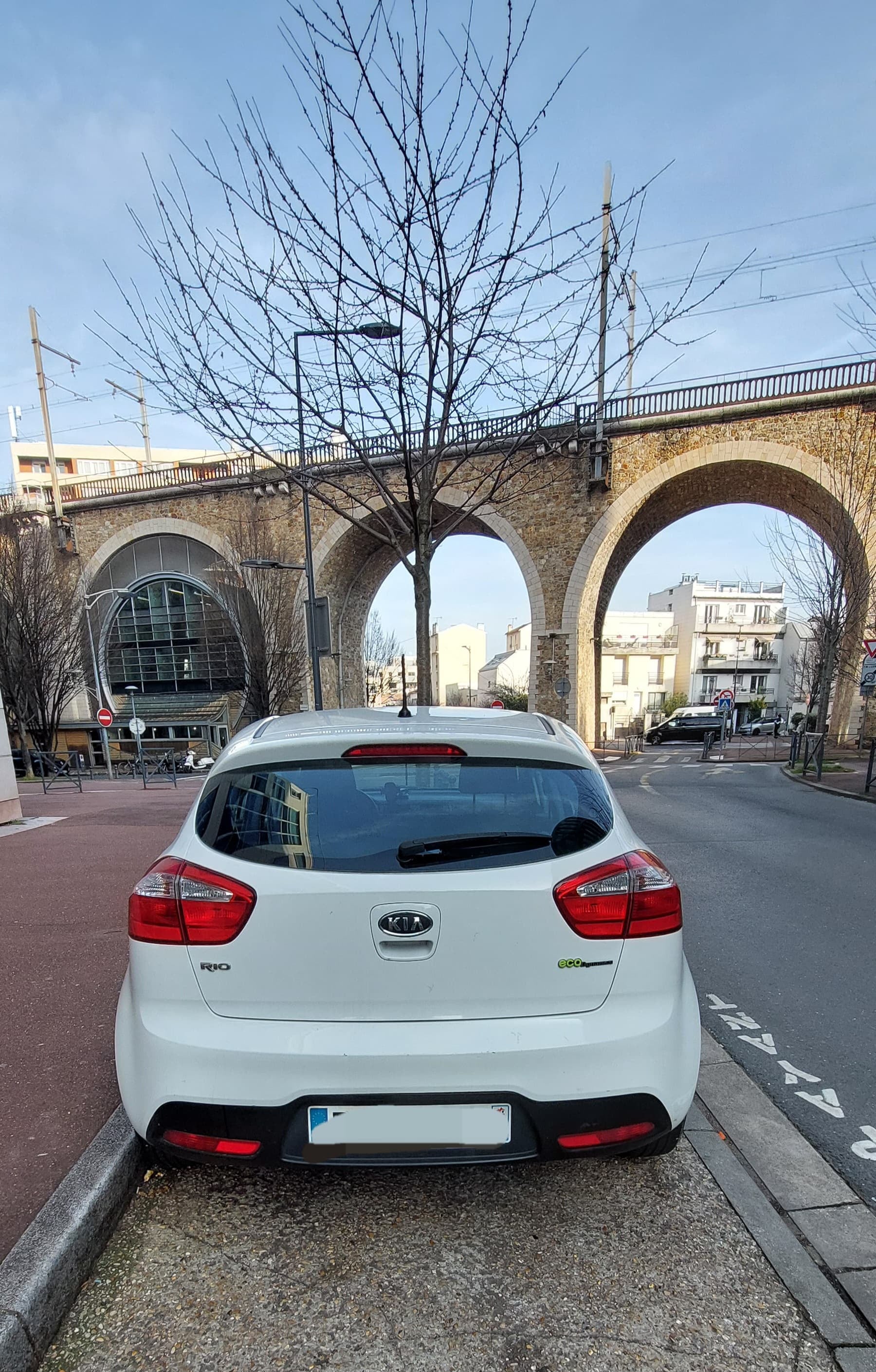 Kia Rio with USB charging ports