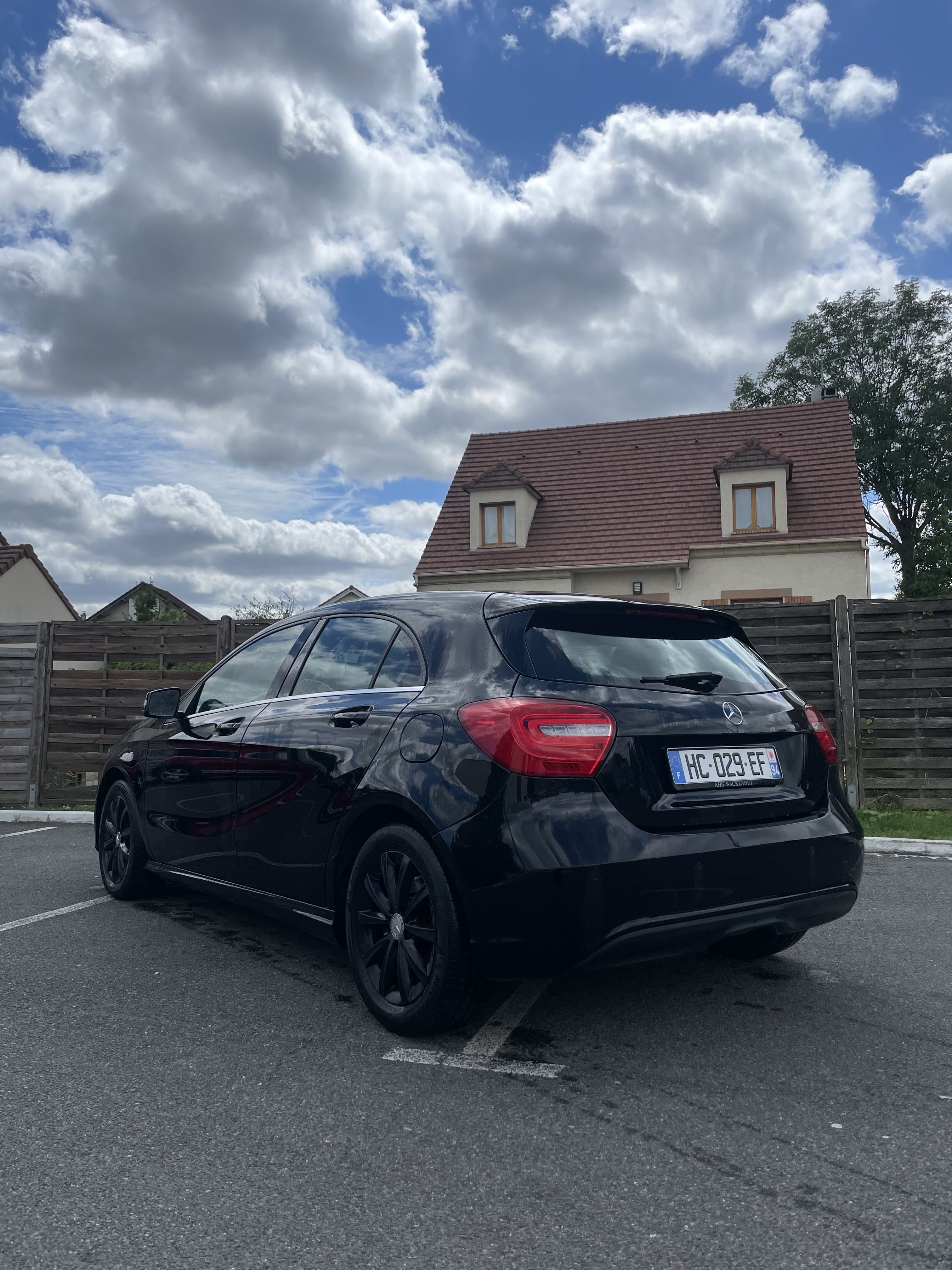 Mercedes-Benz Classe A 180 avec GPS