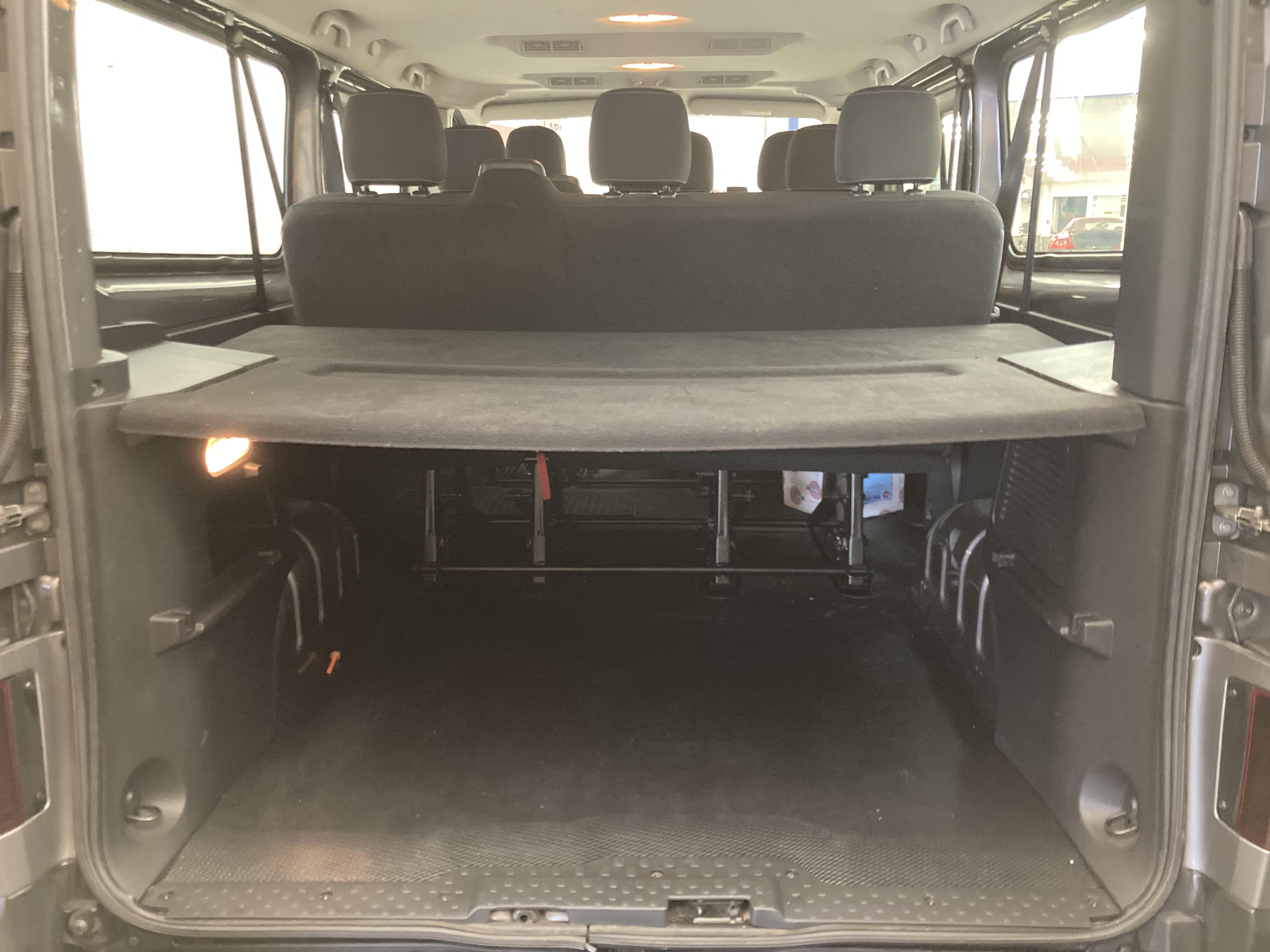 Renault Trafic Passenger  Pneus neiges 1.6 HDI 9 Places et Grand coffre avec Apple CarPlay