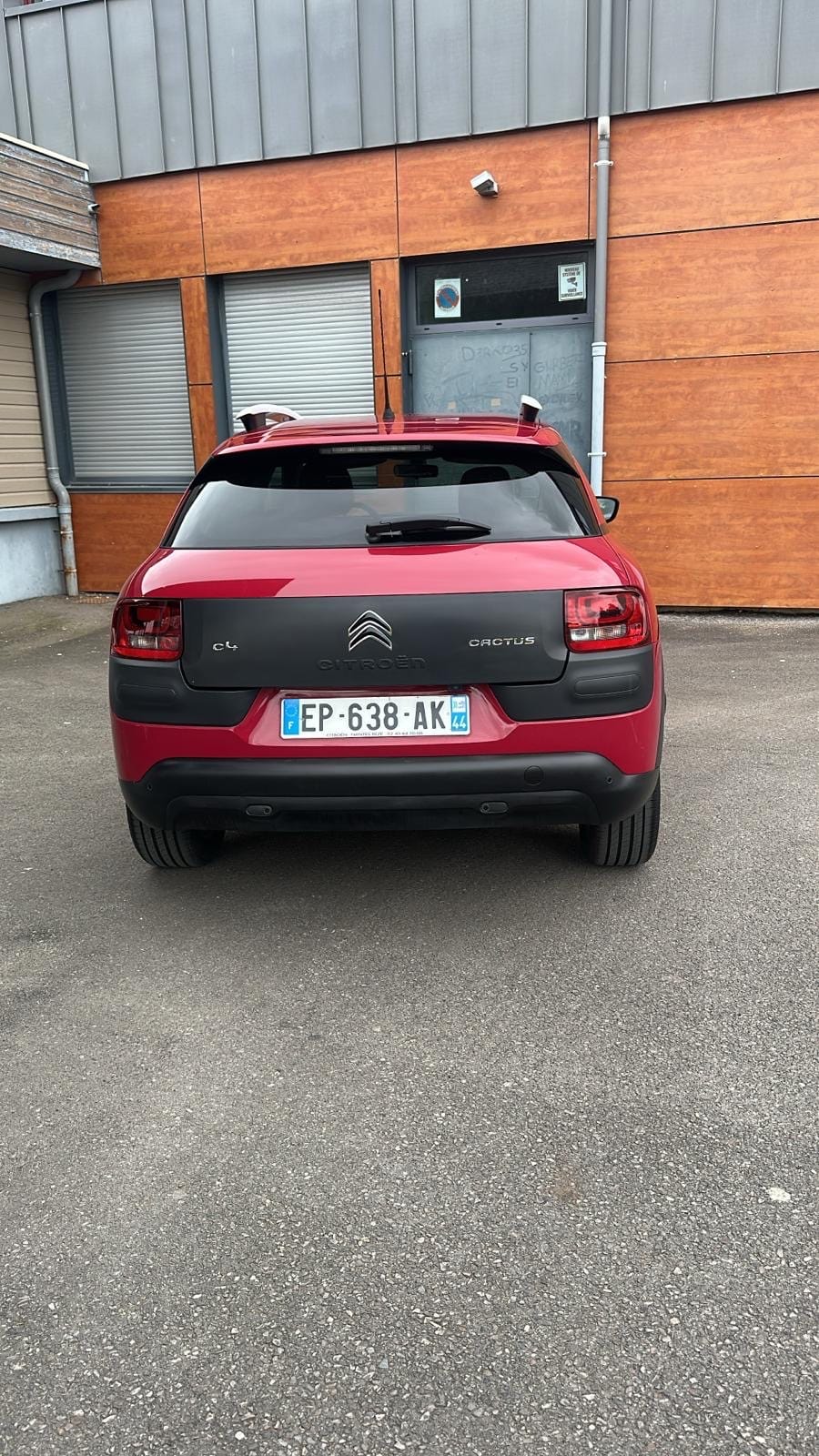 Citroen C4 Cactus 1.2 (638) avec Siège bébé