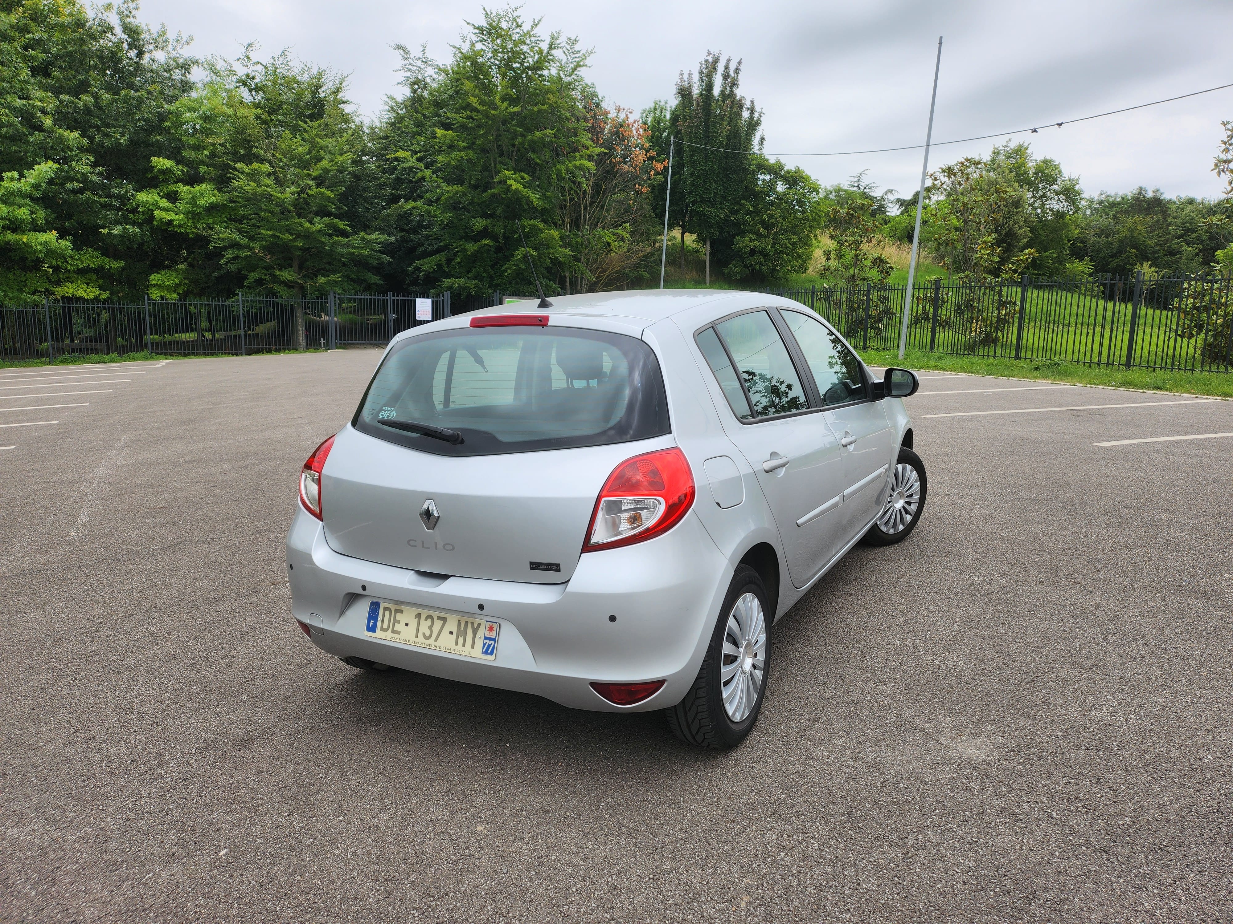 Renault Clio avec Entrée audio / iPod