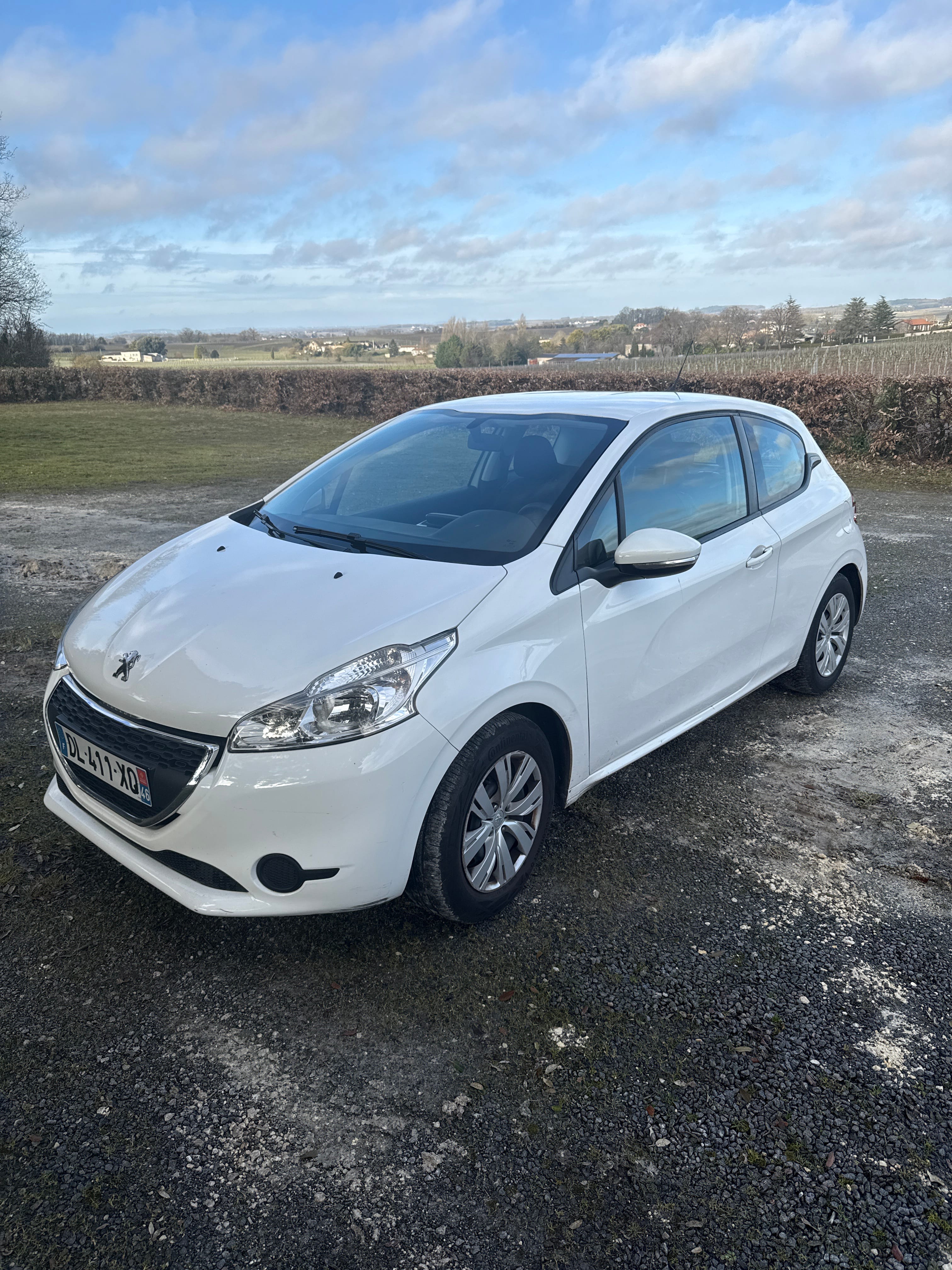 Peugeot 208, 2014, Essence 95