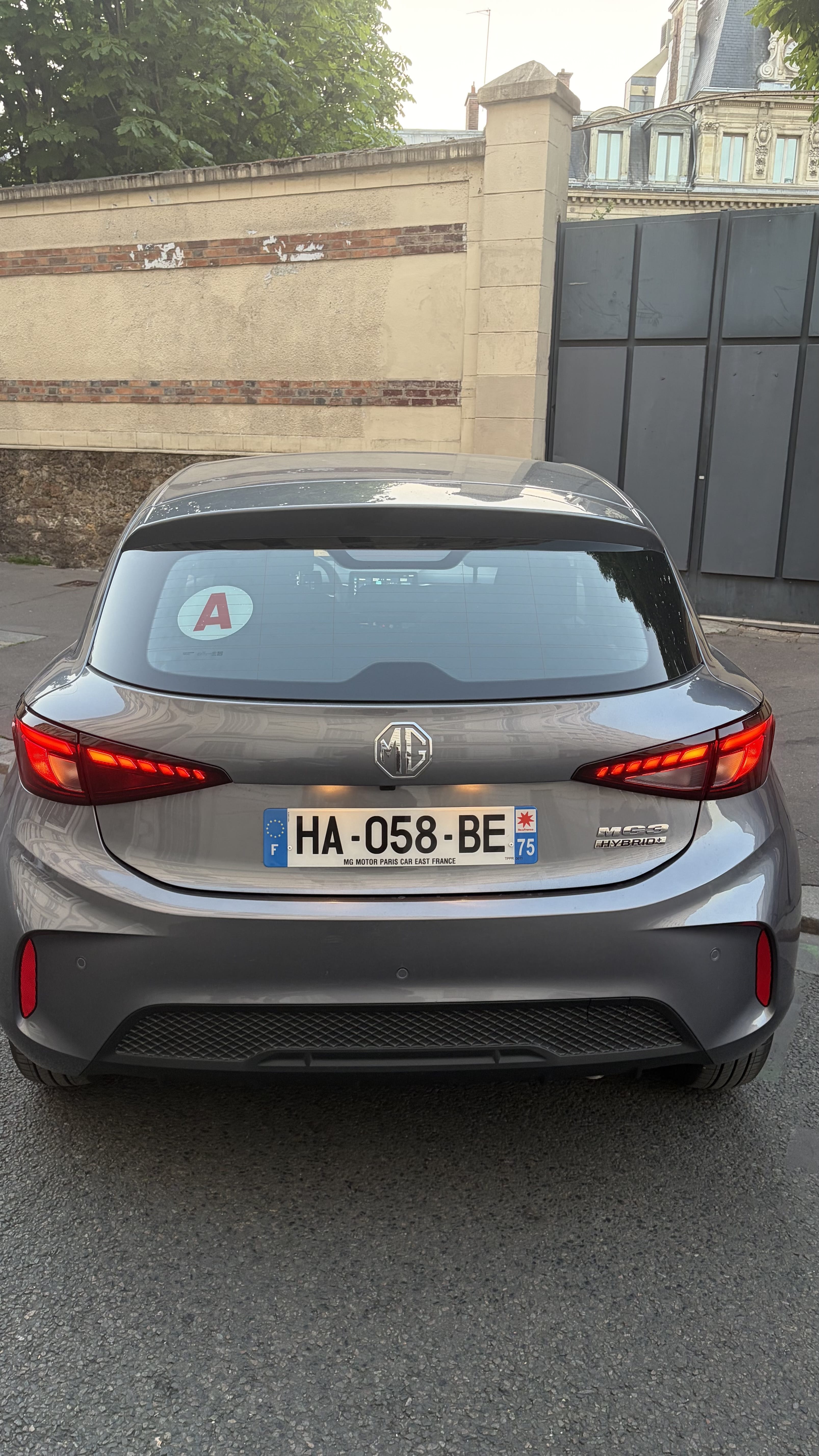 MG MG3 avec Caméra de recul