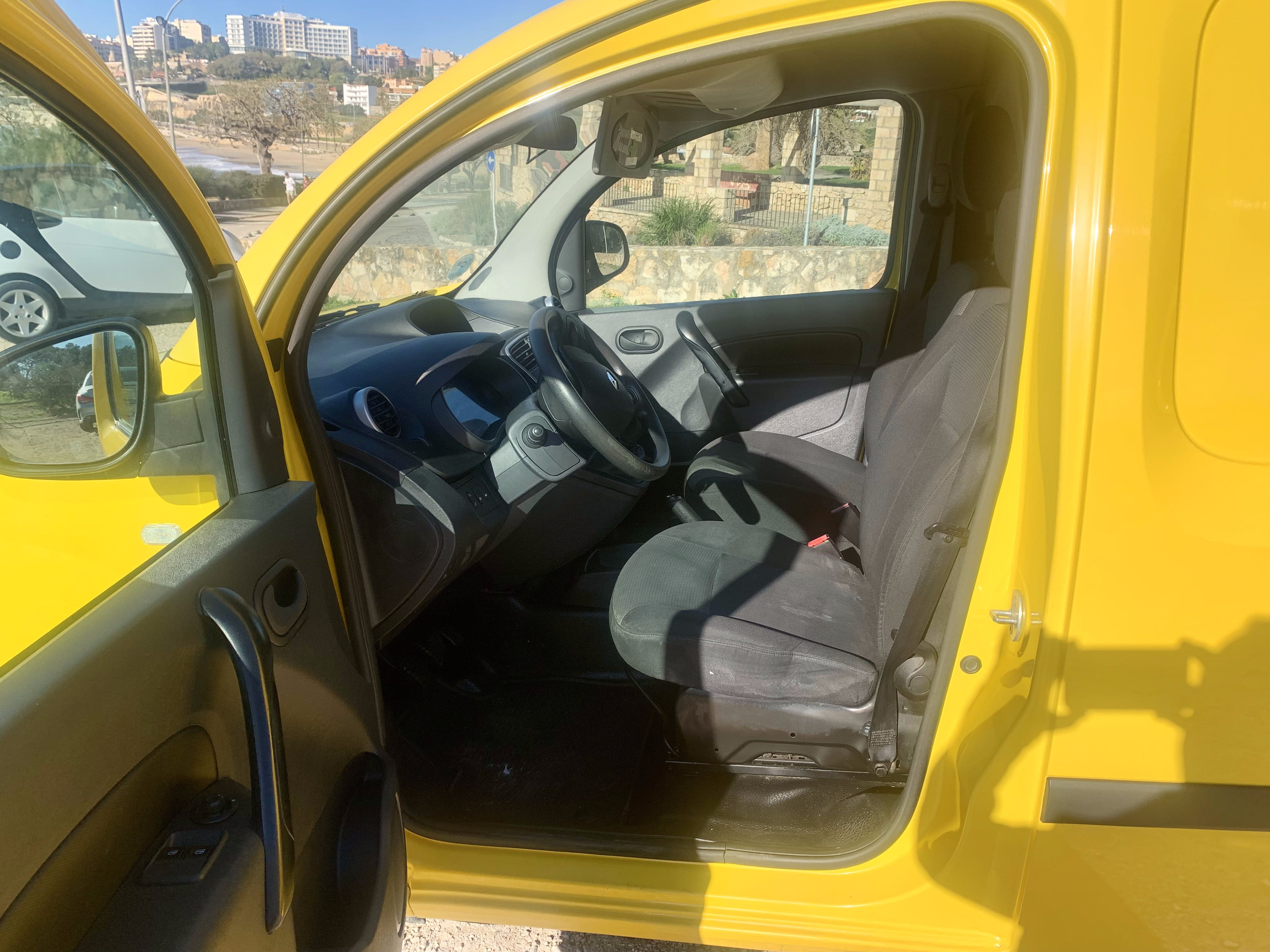 Renault Kangoo Van Camperizada con Dashcam
