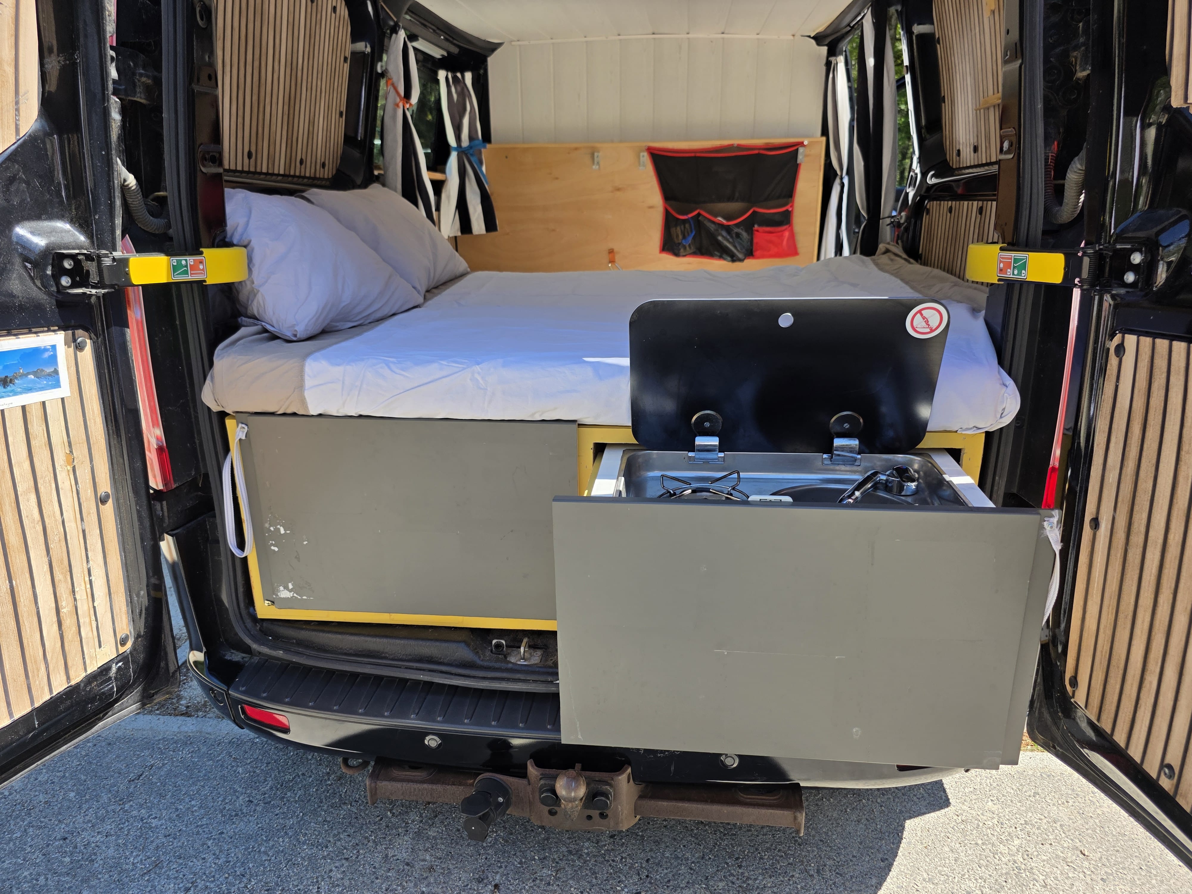 Ford Transit Custom Fourgon avec Autoradio