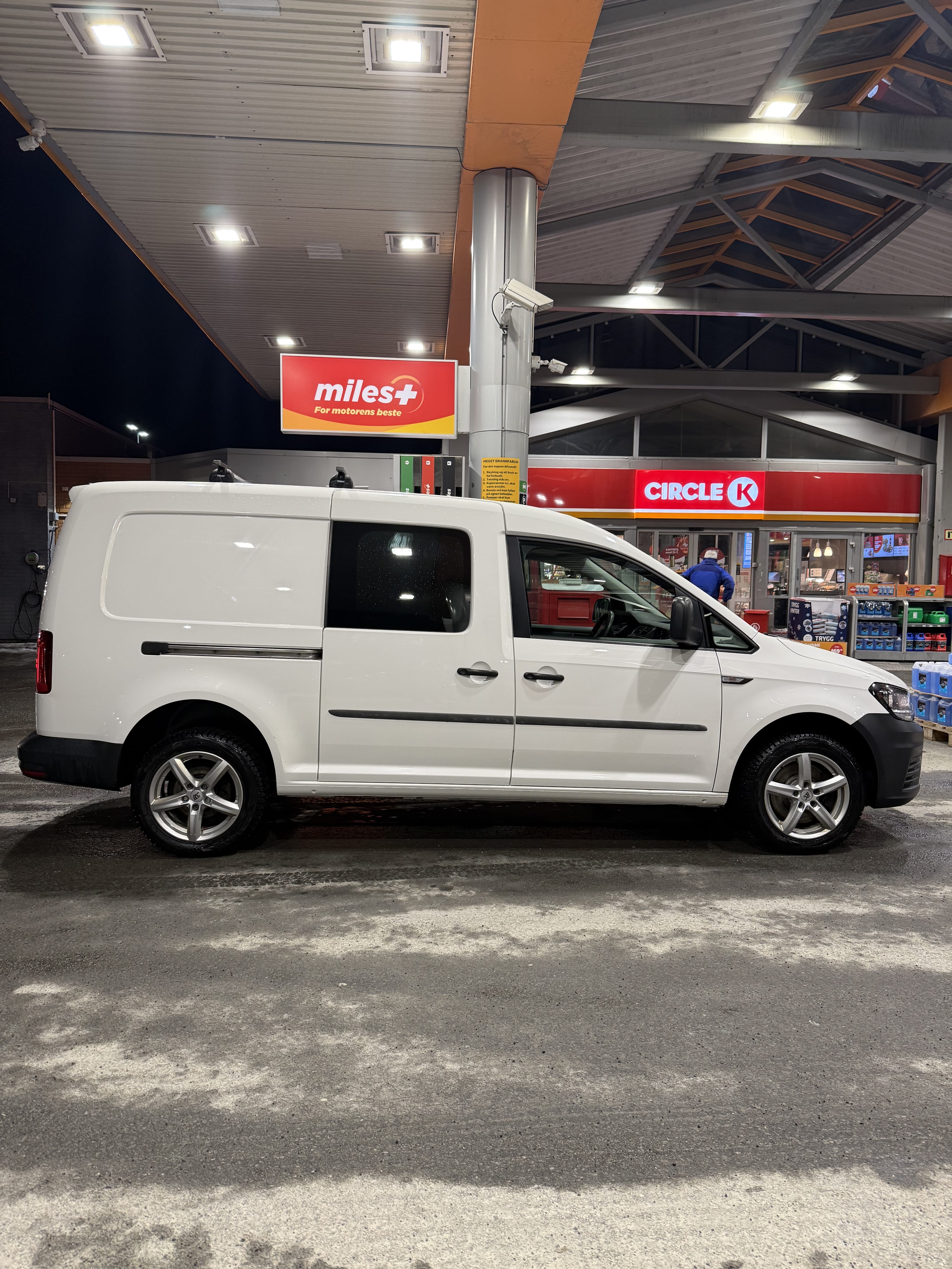 Volkswagen Caddy Maxi med Aircondition