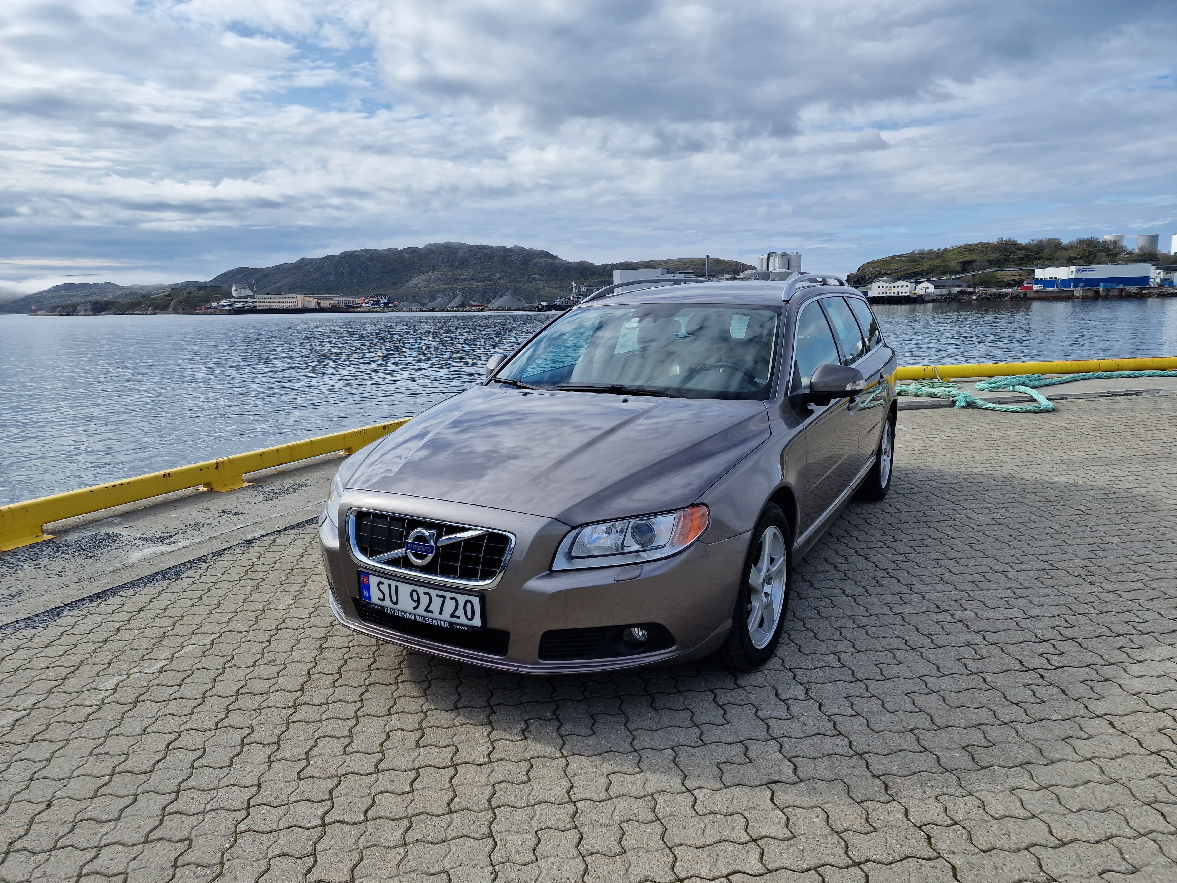 Volvo V70, 2010, Diesel, automatic