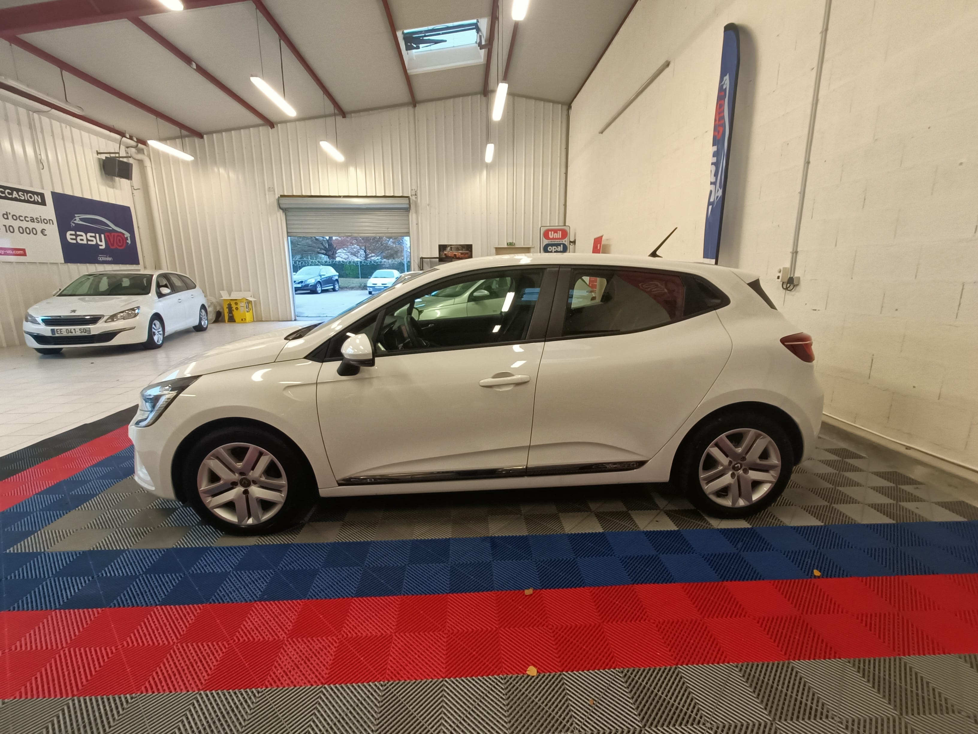Renault Clio avec GPS
