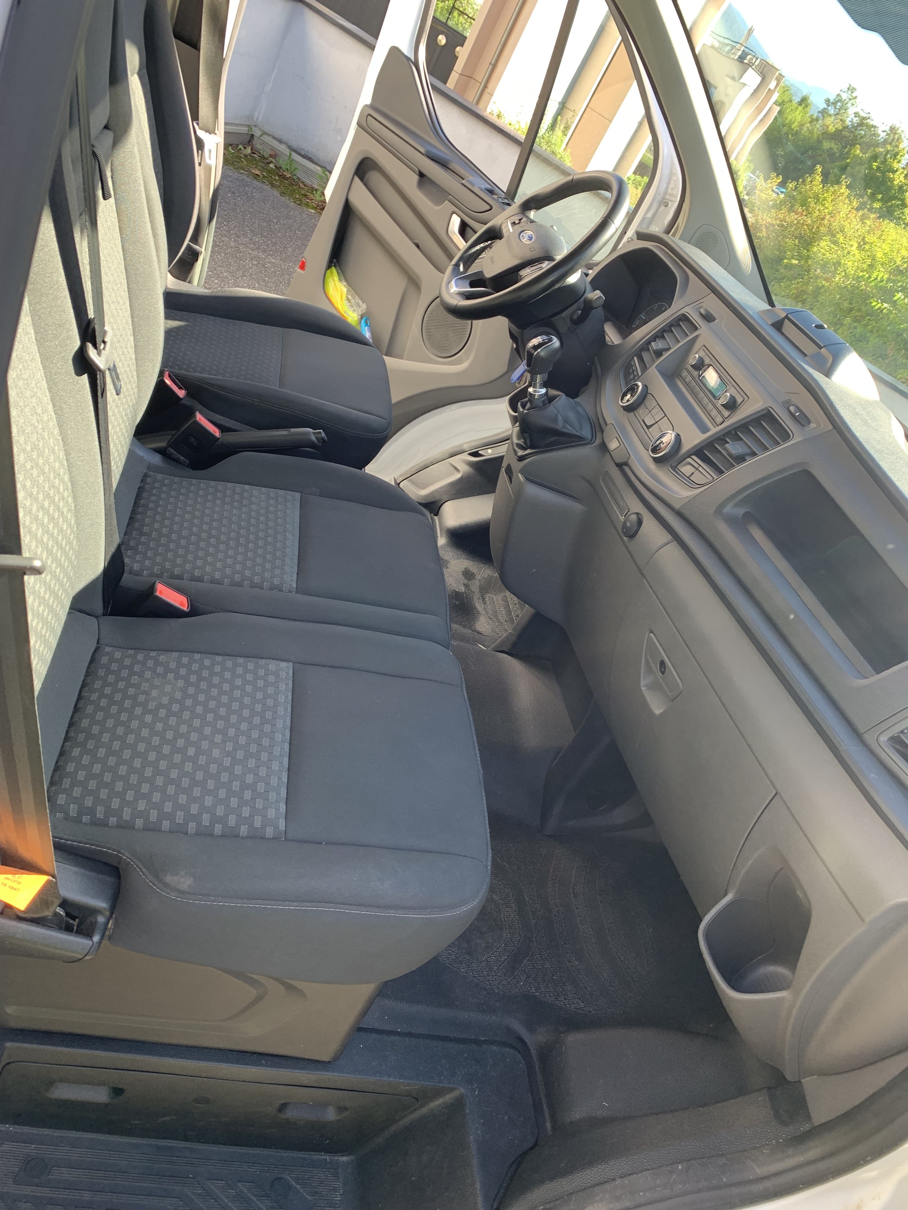 Ford Transit Custom Fourgon avec Entrée audio / iPod
