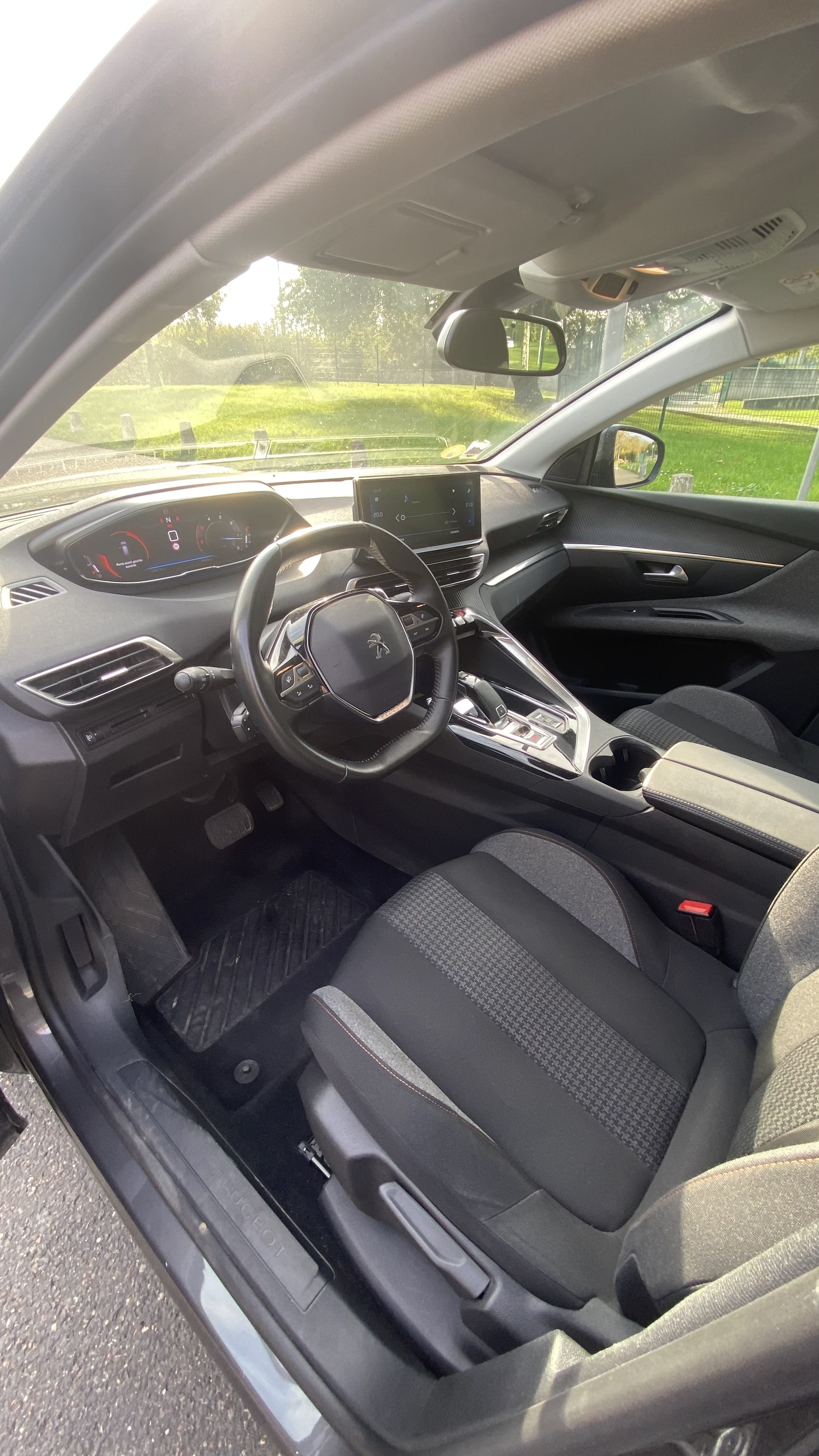 Peugeot 3008 avec GPS