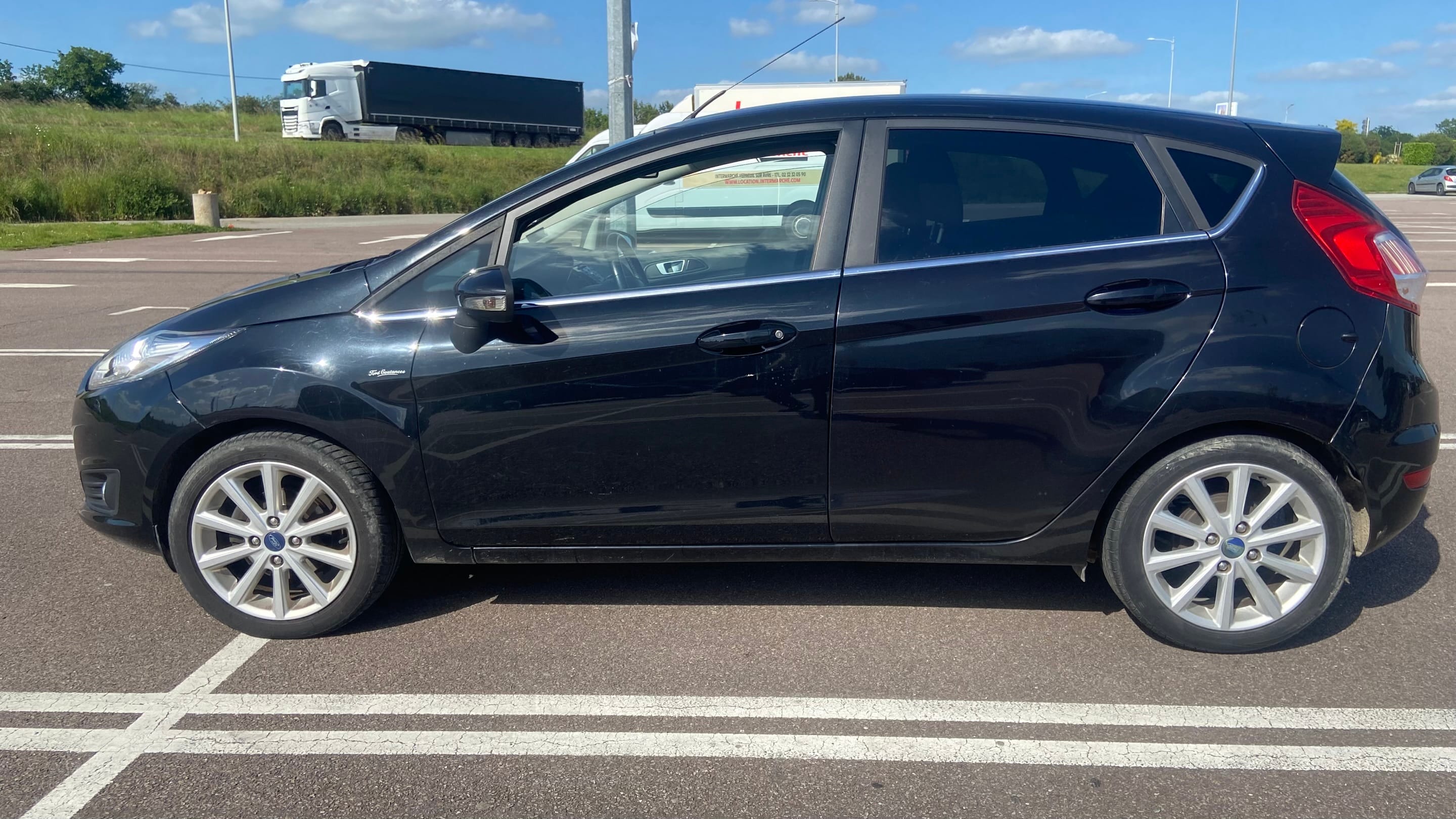 Ford Fiesta avec Climatisation